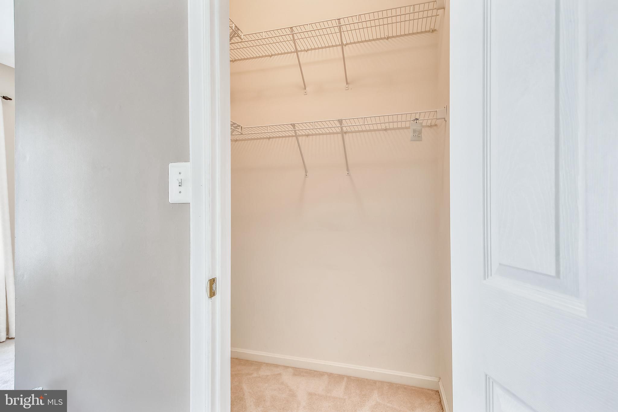 FAIRFAX CENTER LANDBAY - Residential