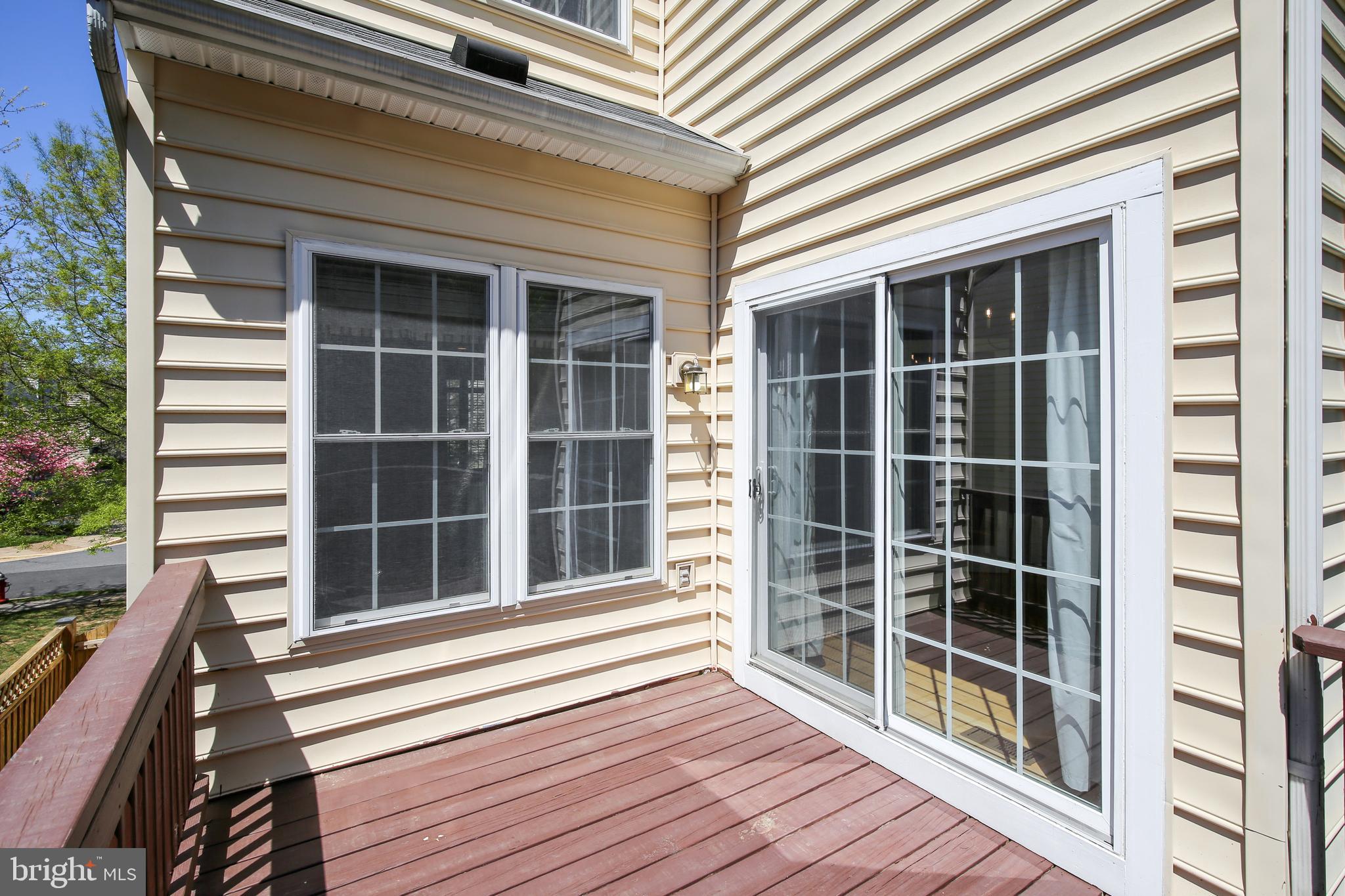 FAIRFAX CENTER LANDBAY - Residential