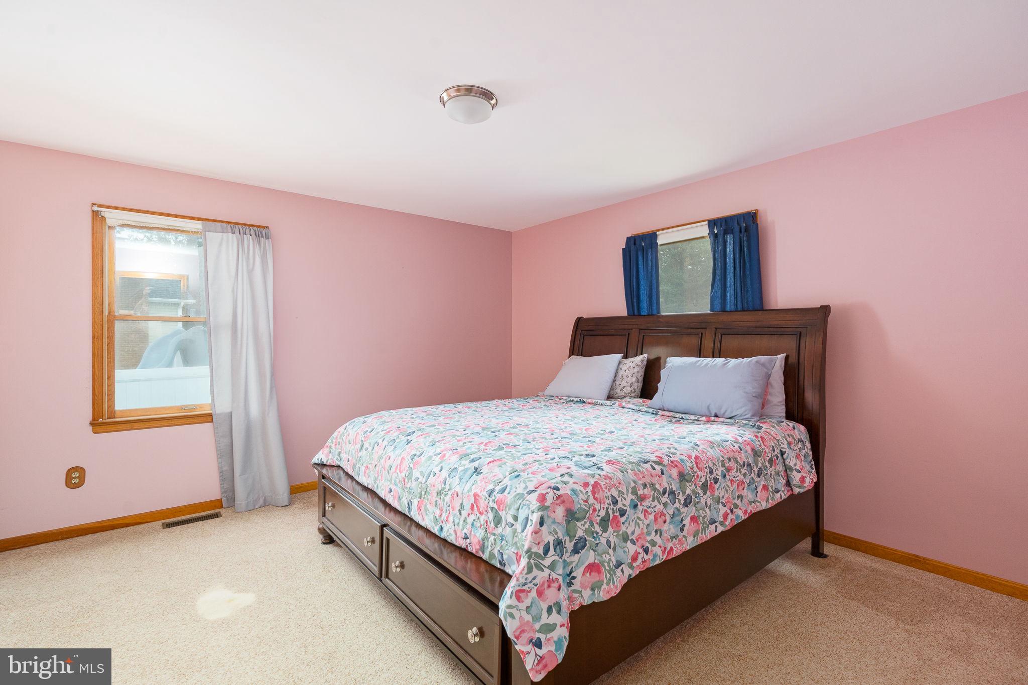 LEAVELLS CROSSING - Residential