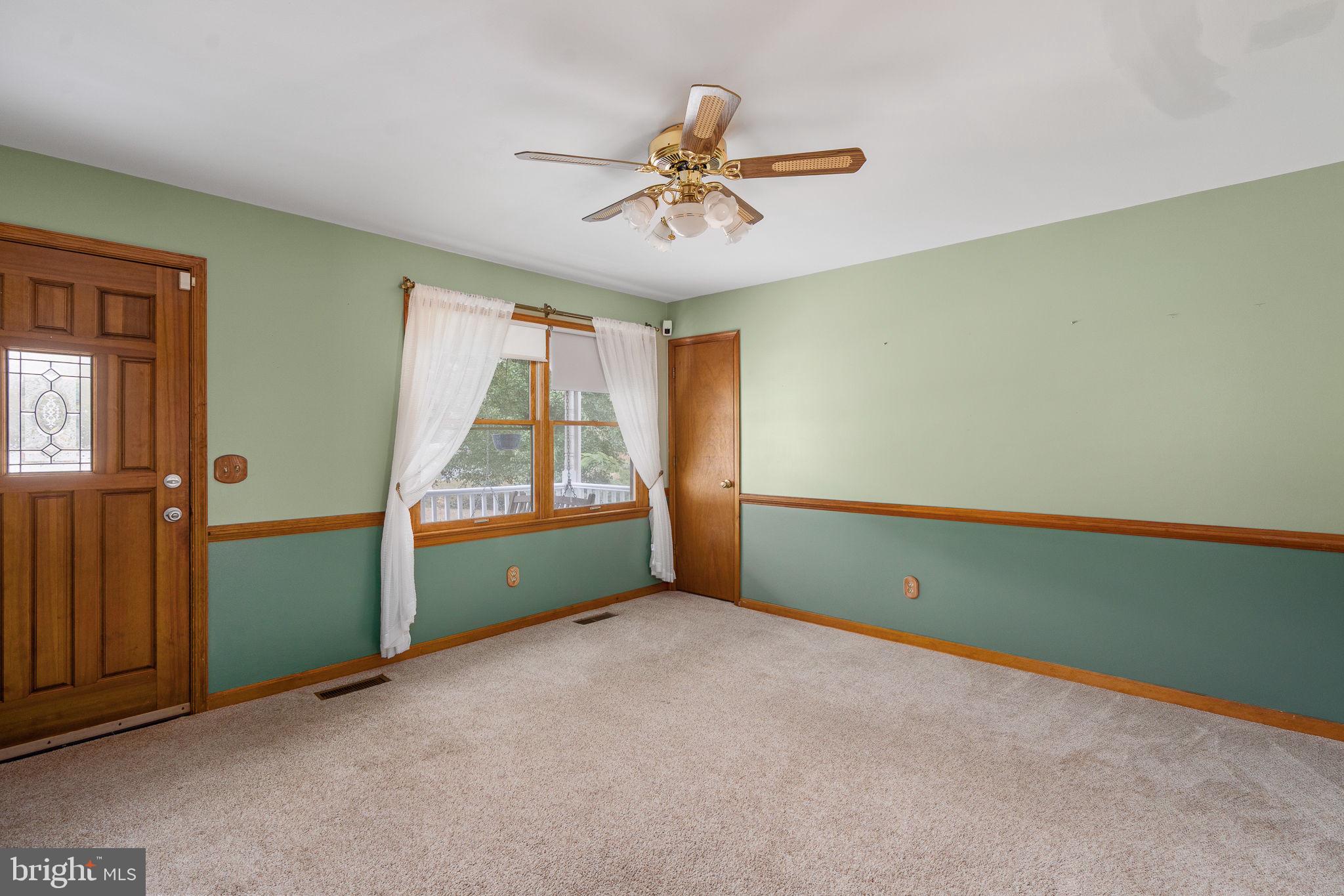 LEAVELLS CROSSING - Residential