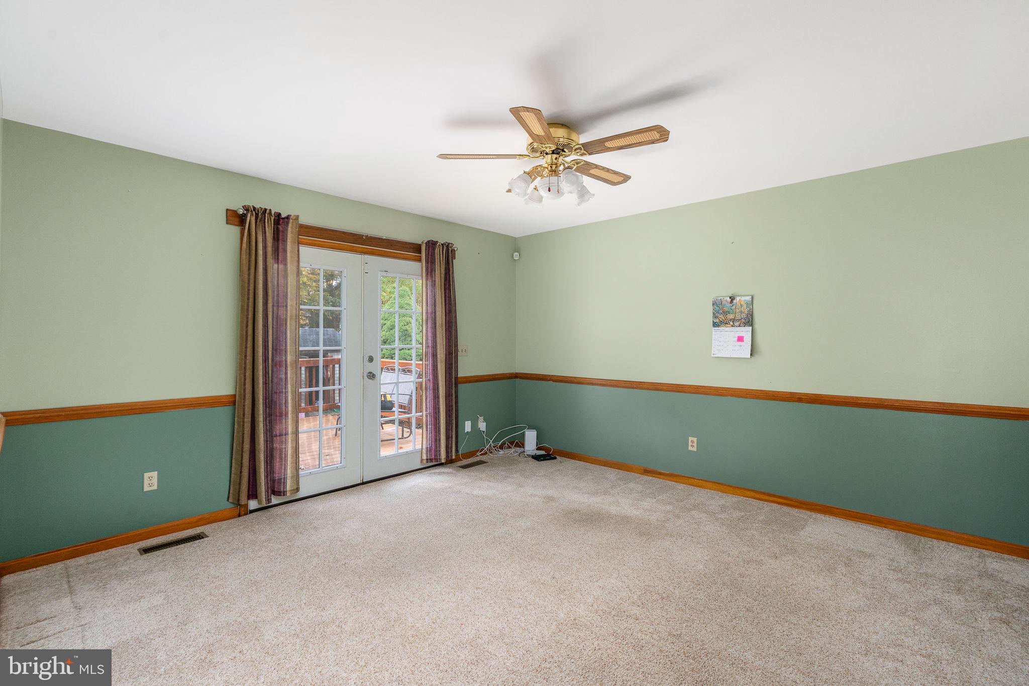 LEAVELLS CROSSING - Residential