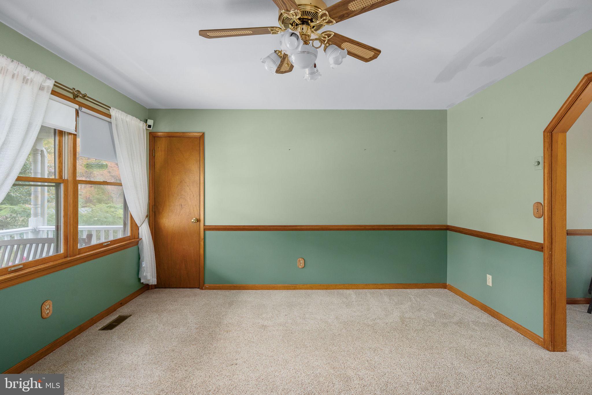 LEAVELLS CROSSING - Residential