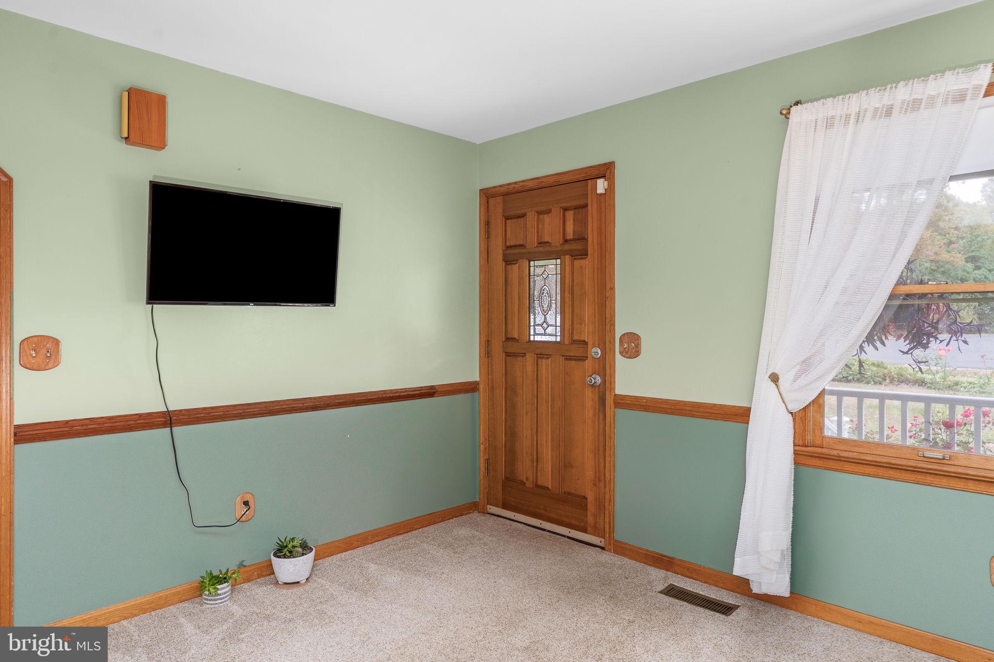 LEAVELLS CROSSING - Residential