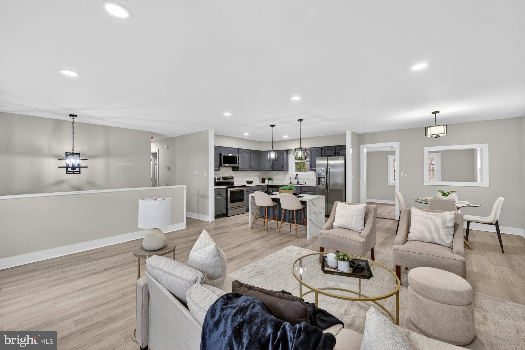 CLINTON - Residential