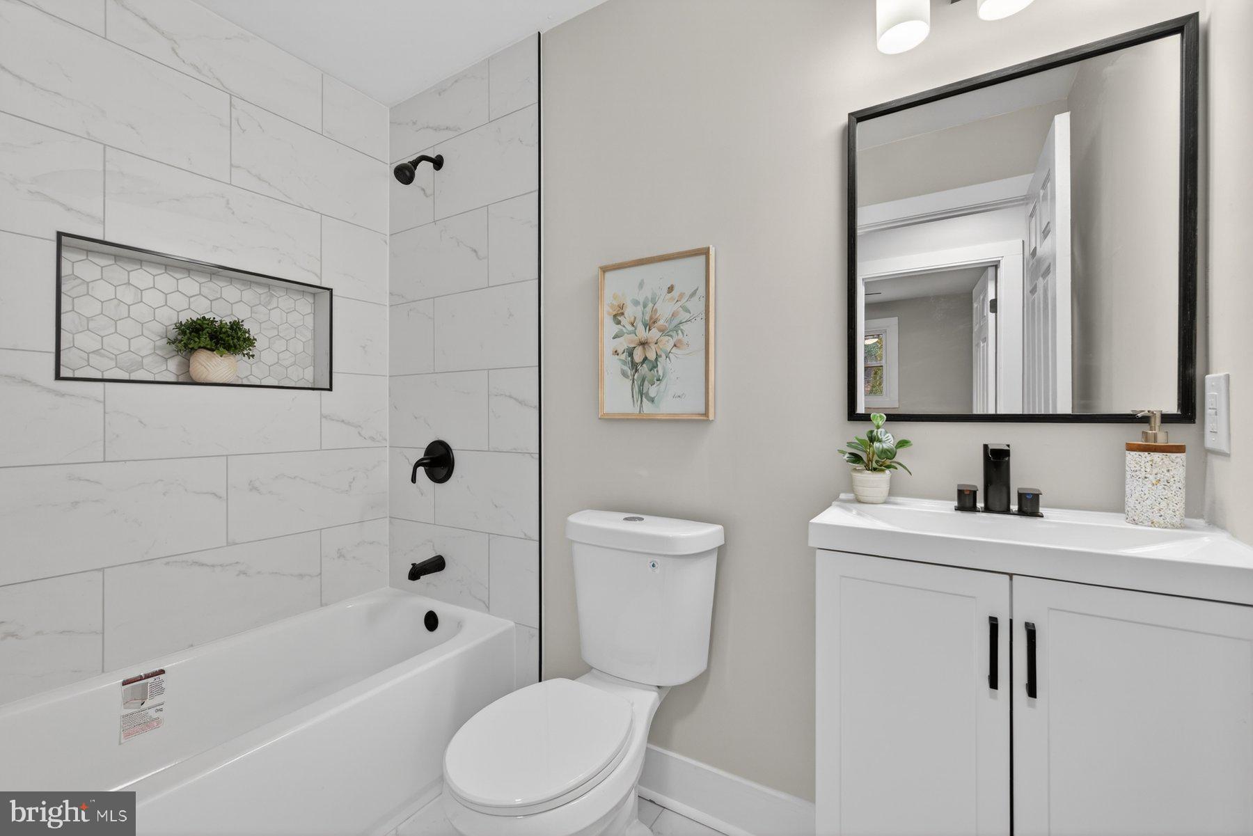 CLINTON - Residential