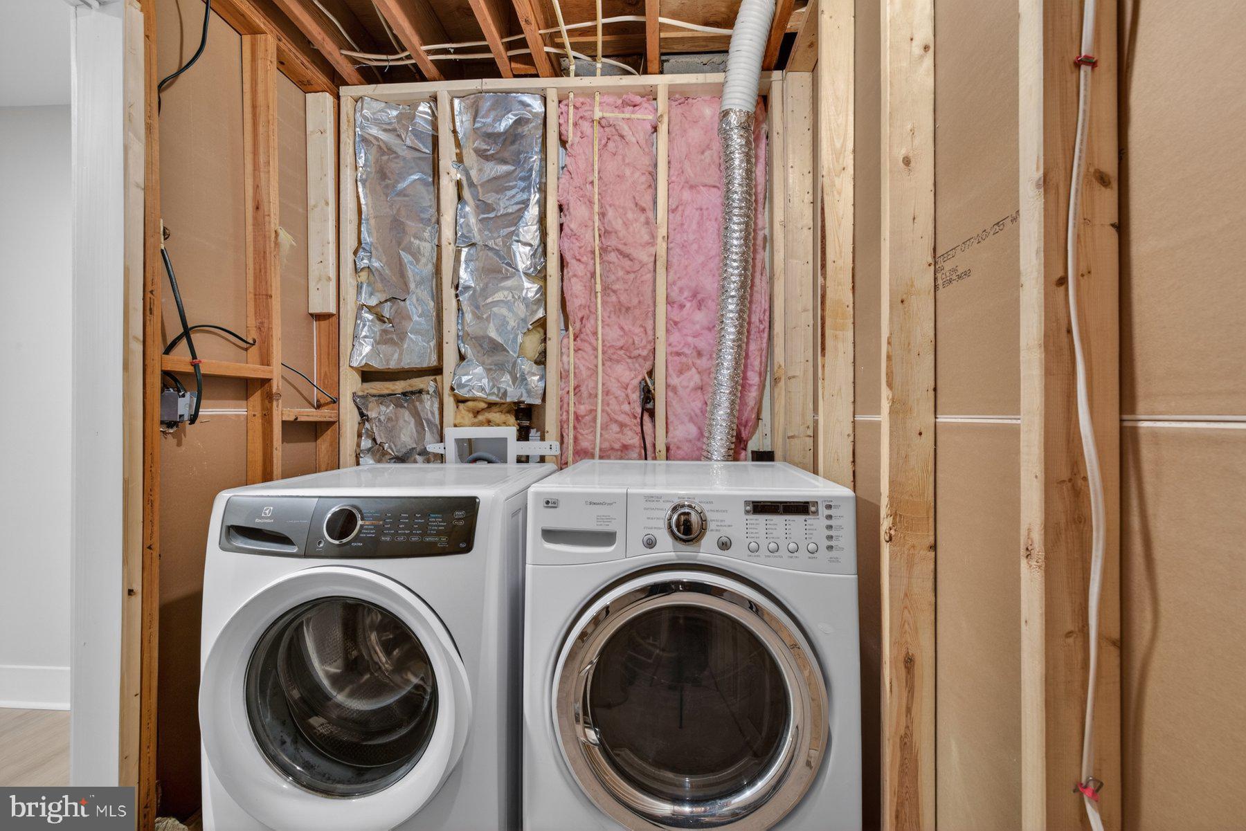 CLINTON - Residential