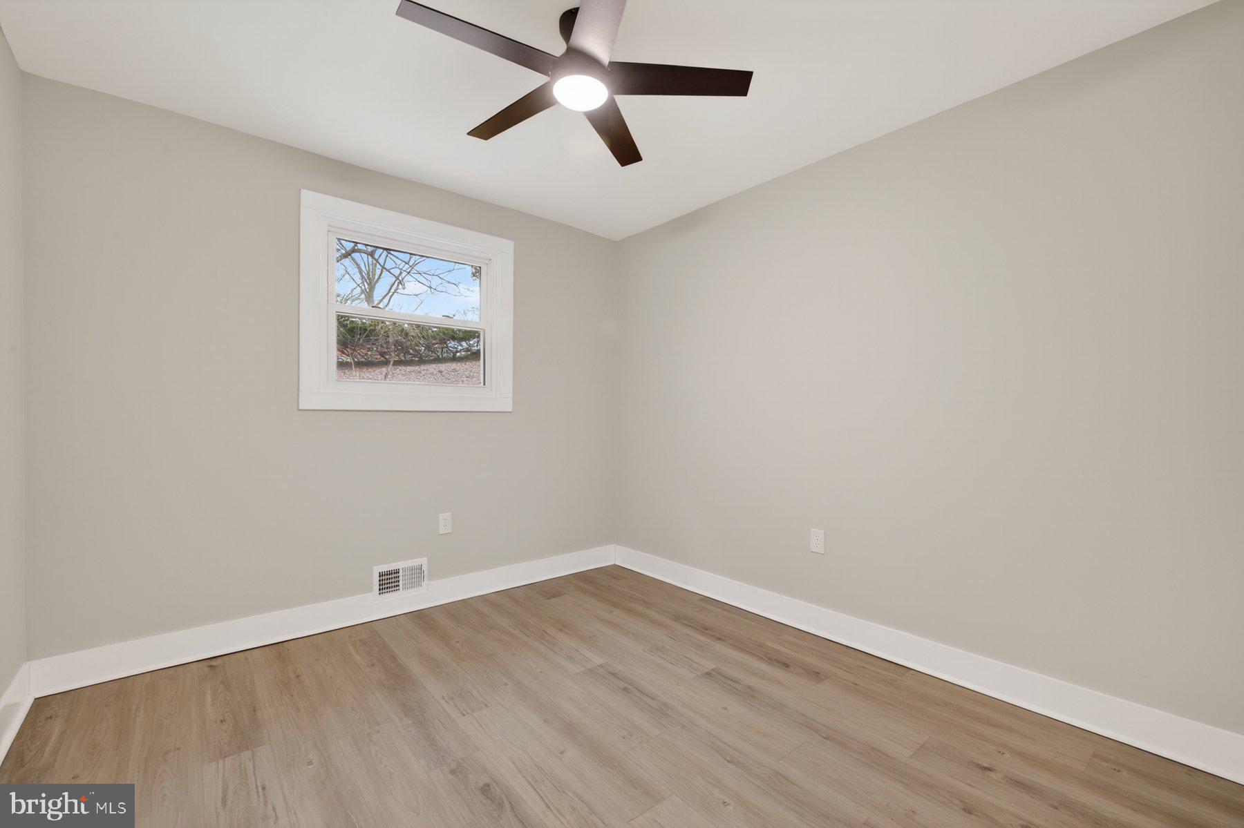 CLINTON - Residential