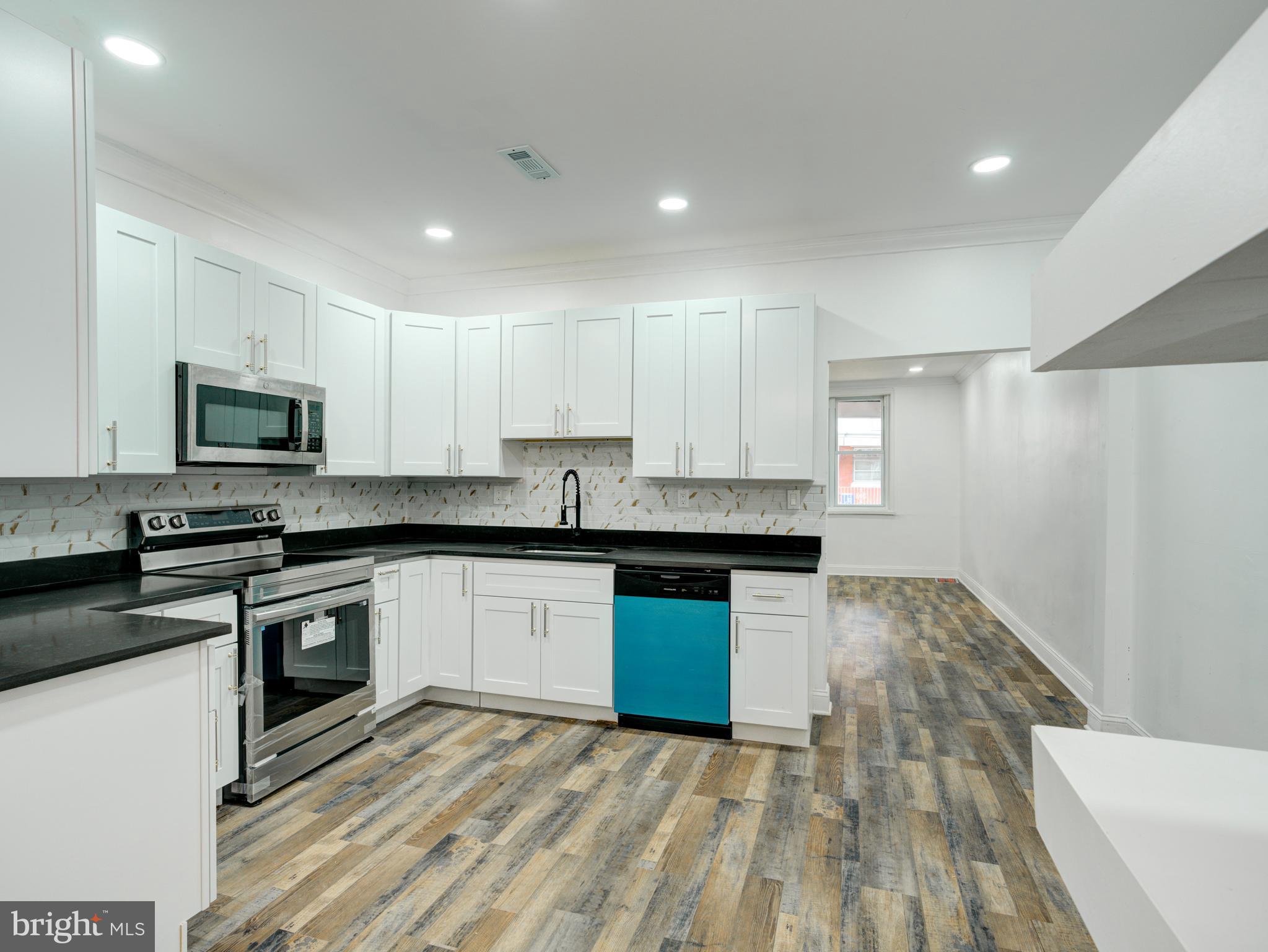 PHILADELPHIA (WEST) - Residential