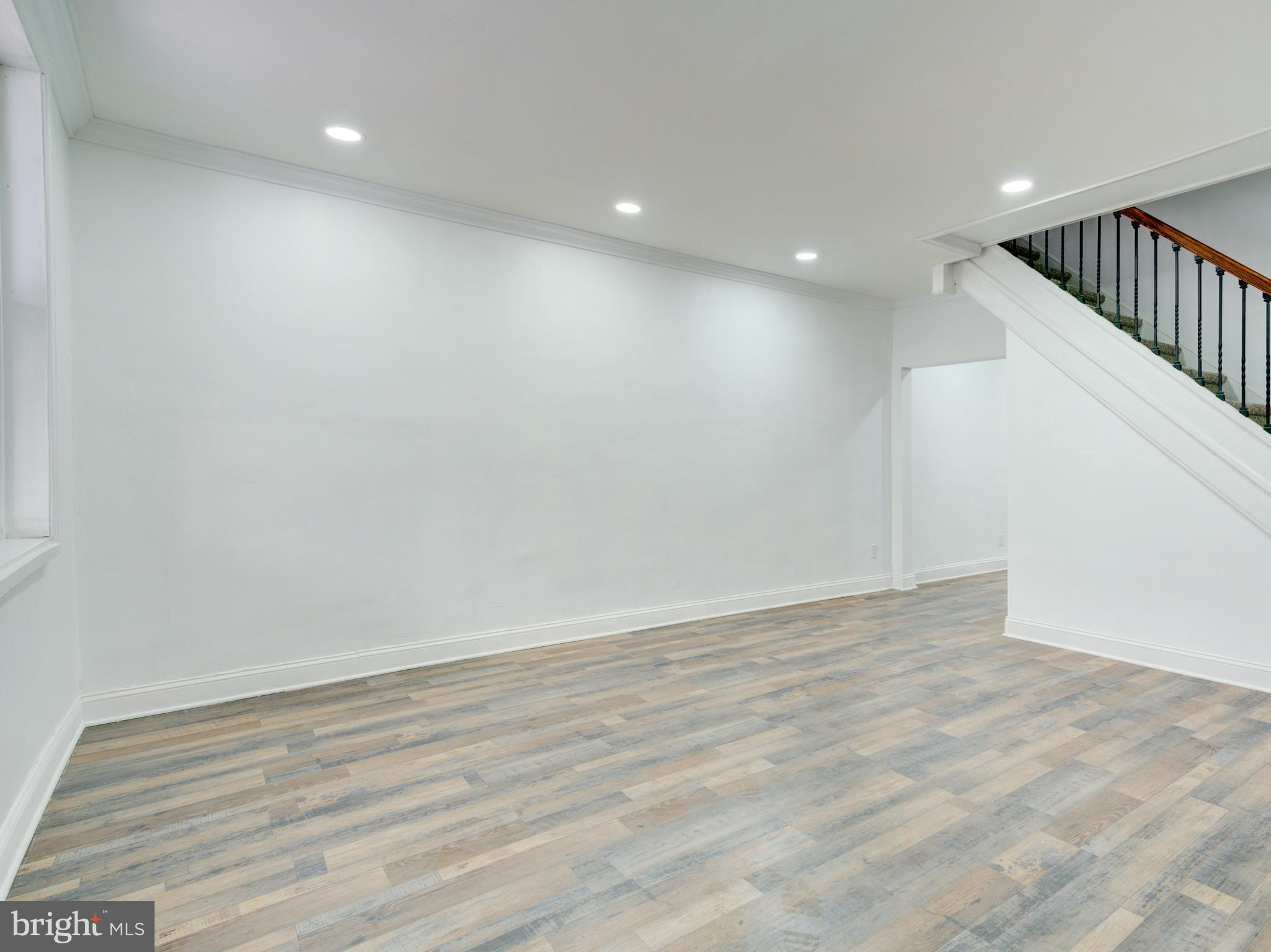 PHILADELPHIA (WEST) - Residential