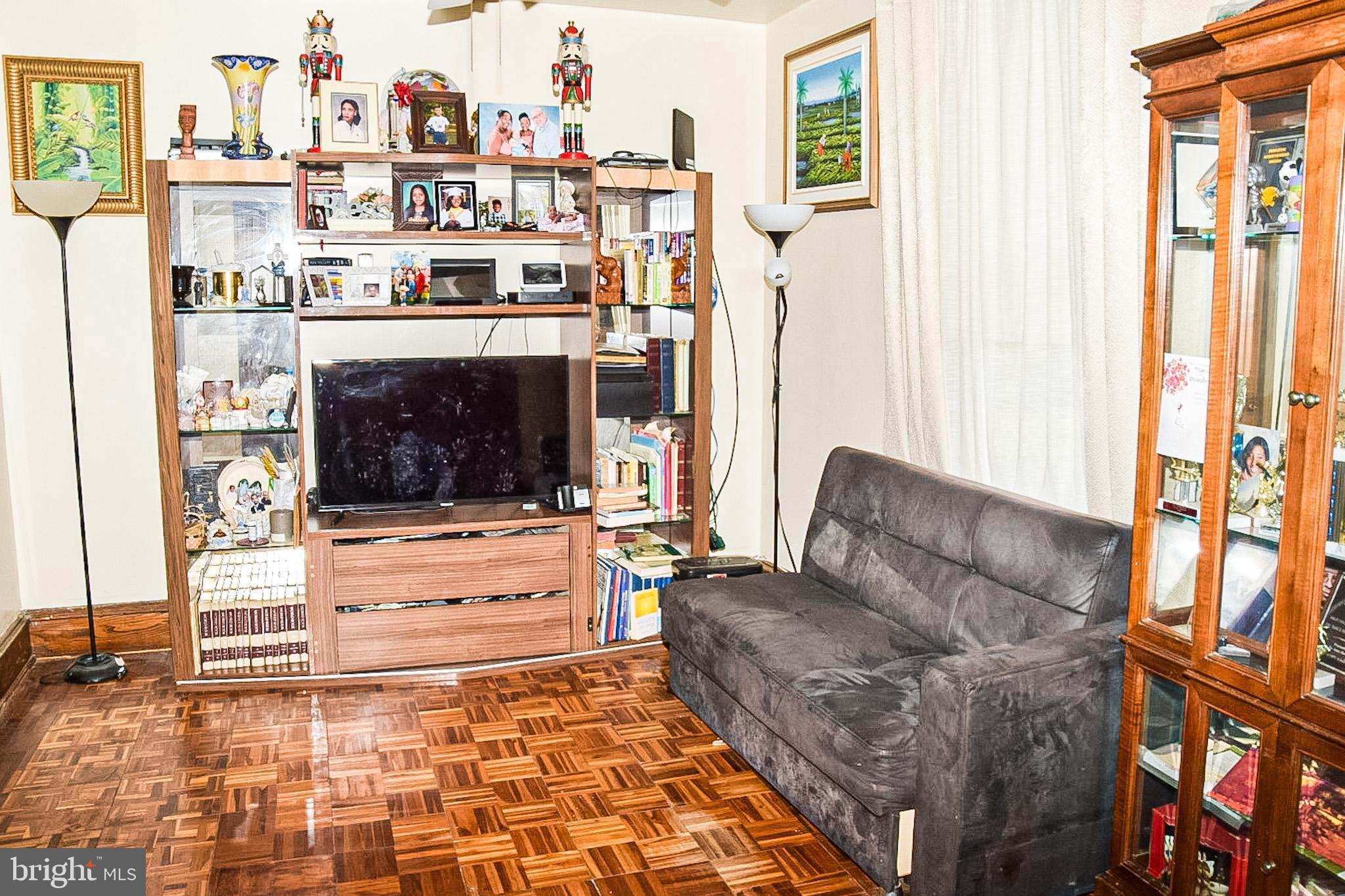 CHELTENHAM - Residential