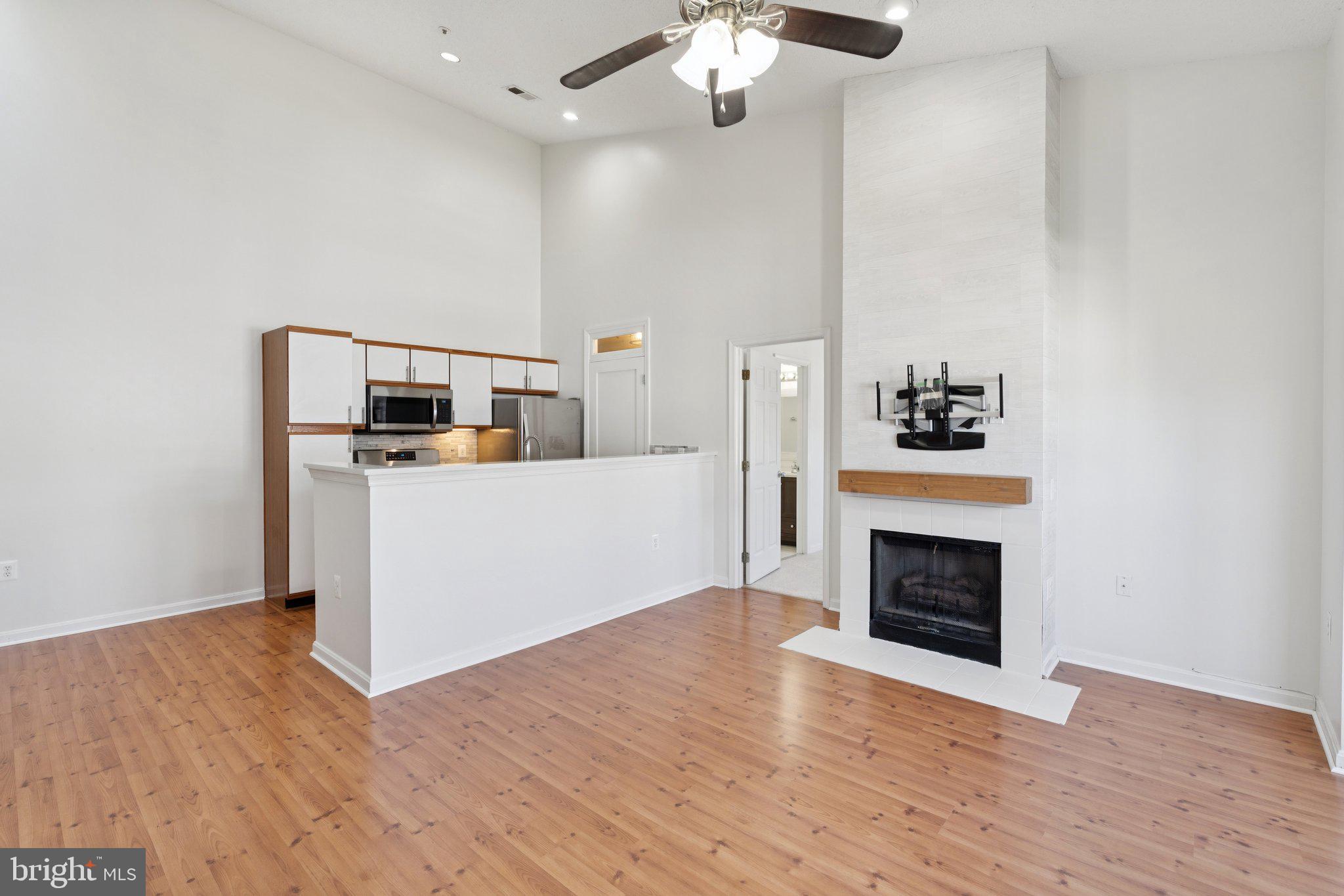 LEESBURG GATEWAY - Residential