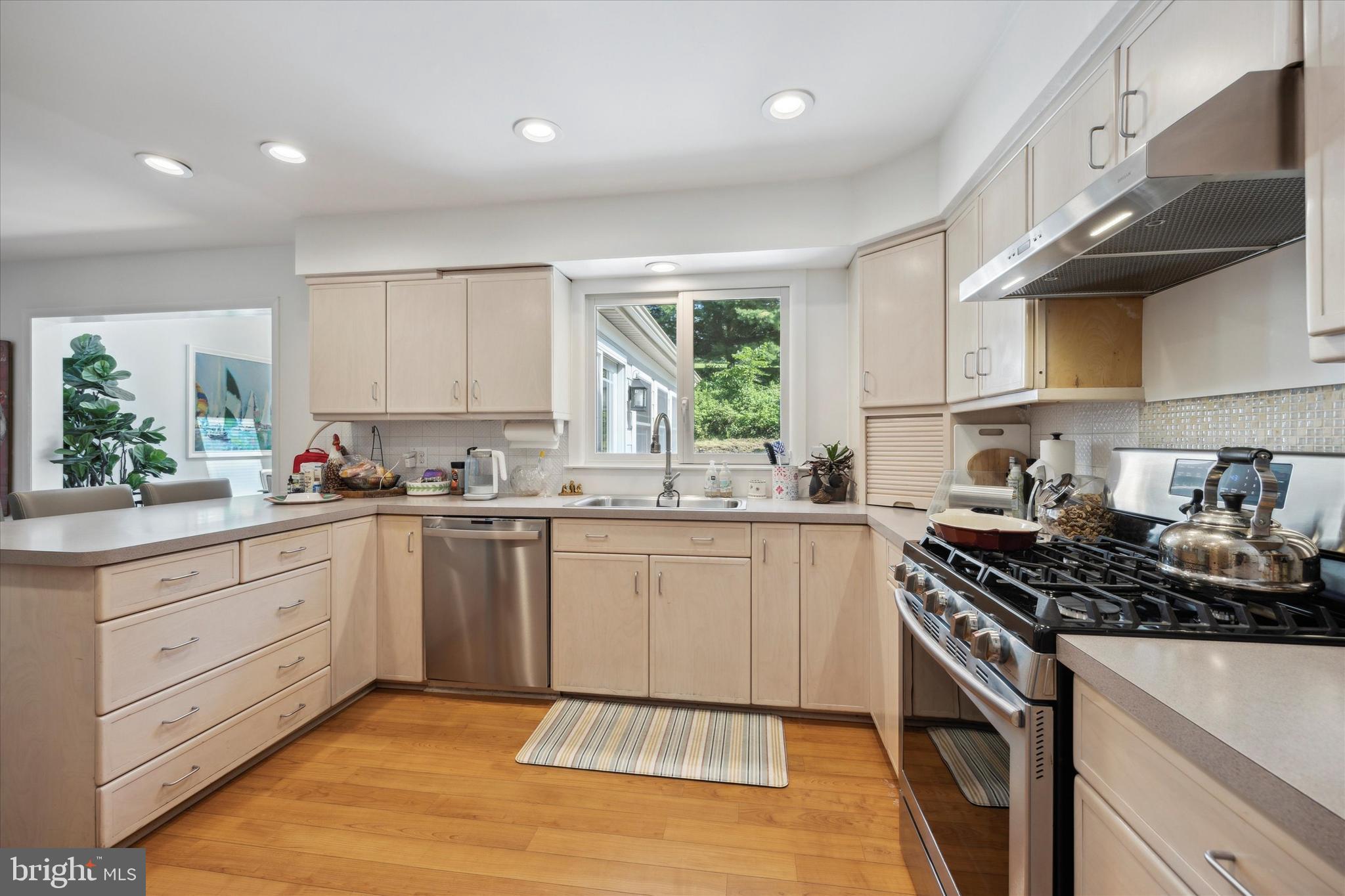 FOX FIELDS - Residential Lease