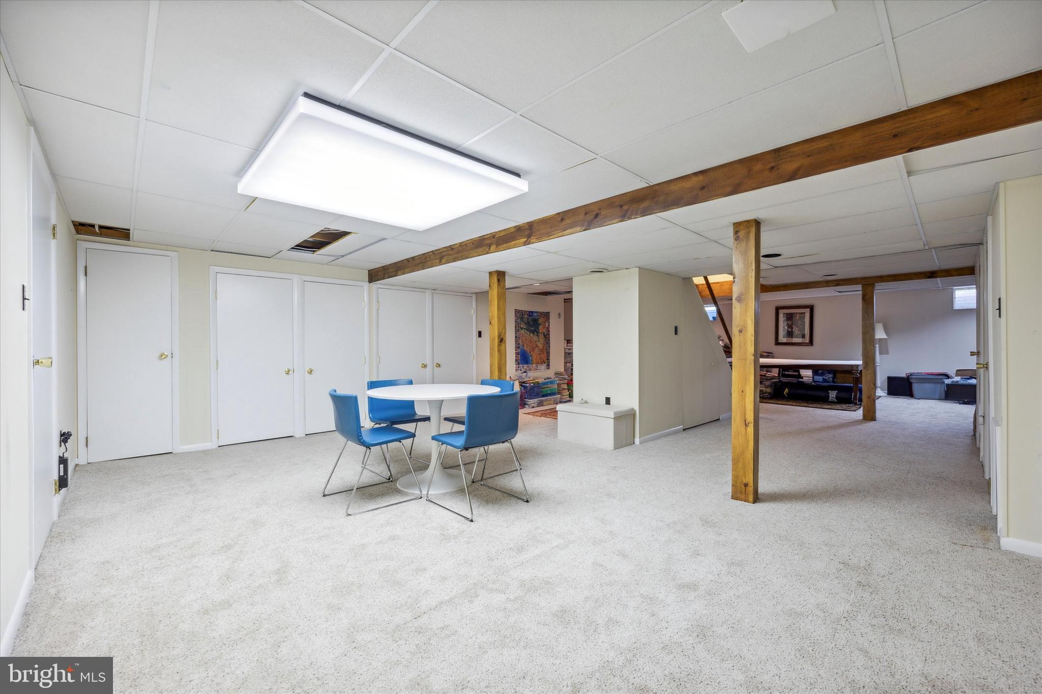 FOX FIELDS - Residential Lease