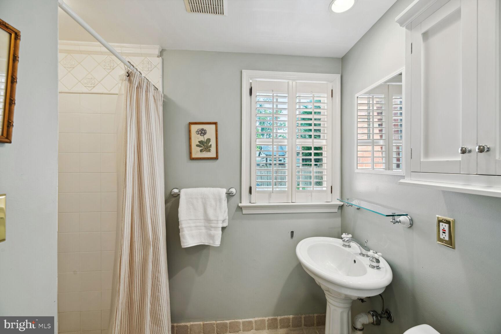 BEVERLEY HILLS - Residential