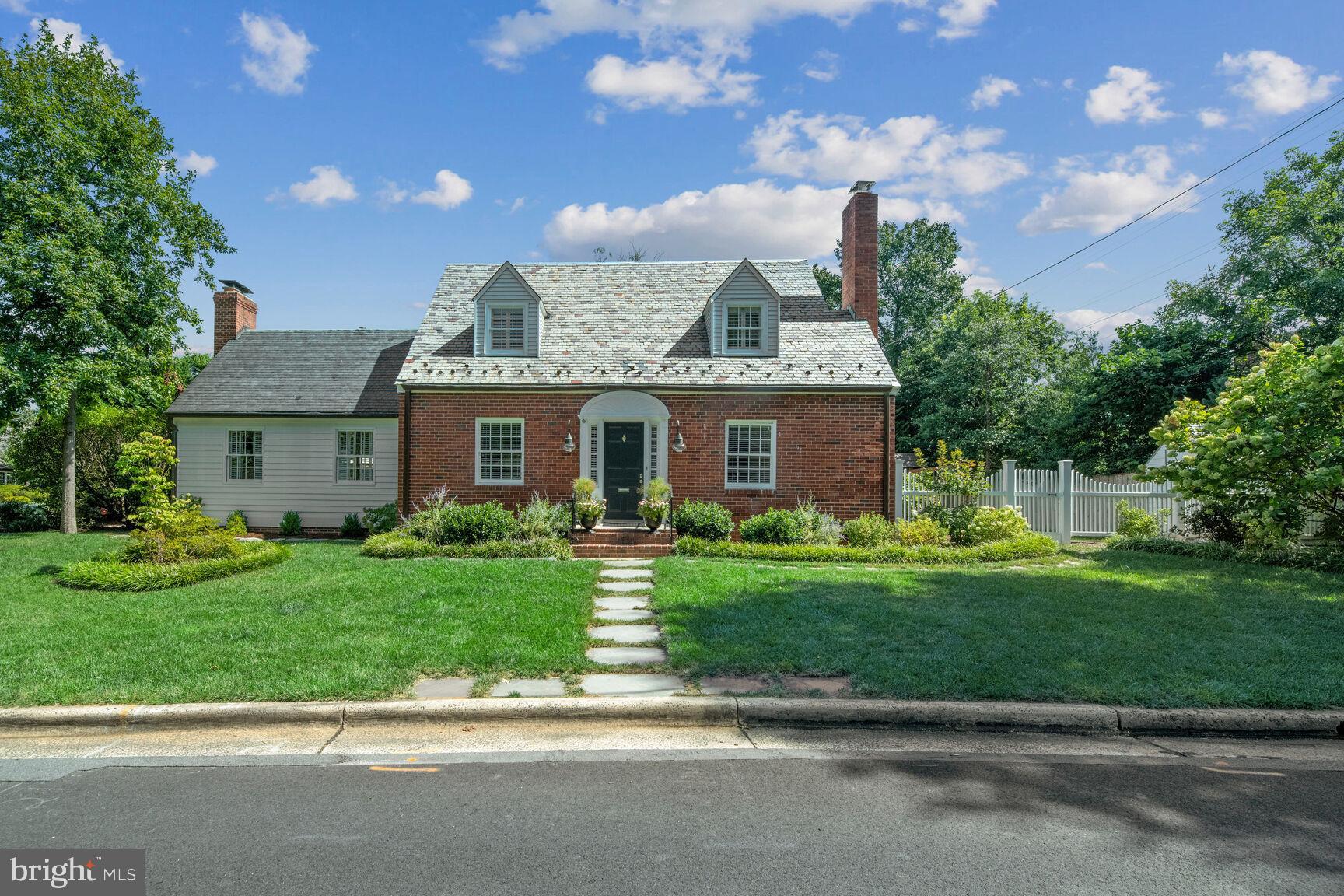 BEVERLEY HILLS - Residential