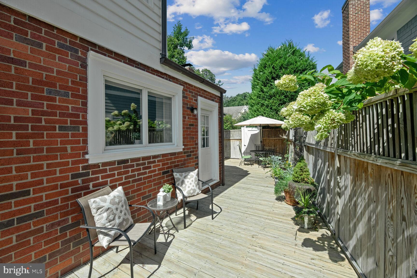 BEVERLEY HILLS - Residential