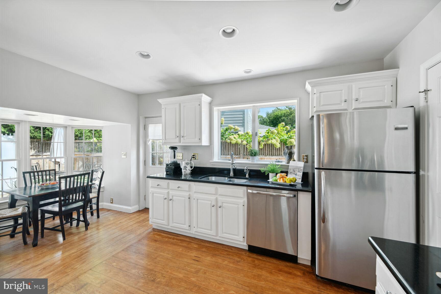 BEVERLEY HILLS - Residential