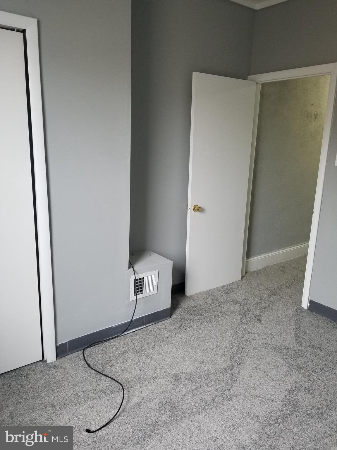 WHITMAN - Residential Lease