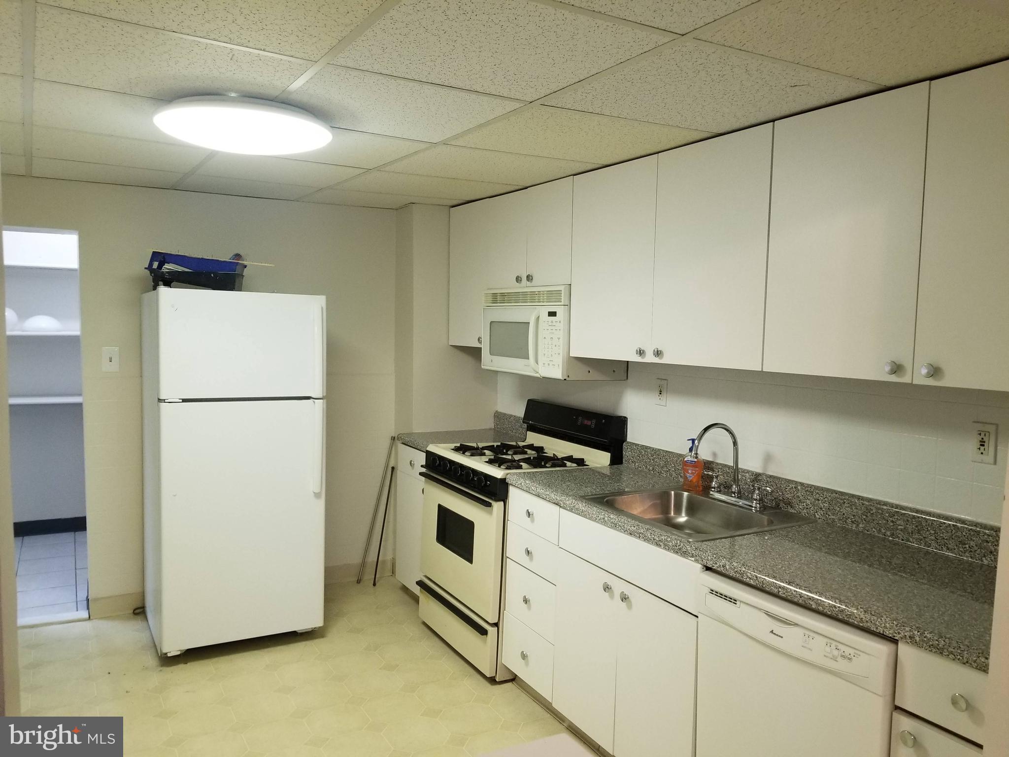 WHITMAN - Residential Lease