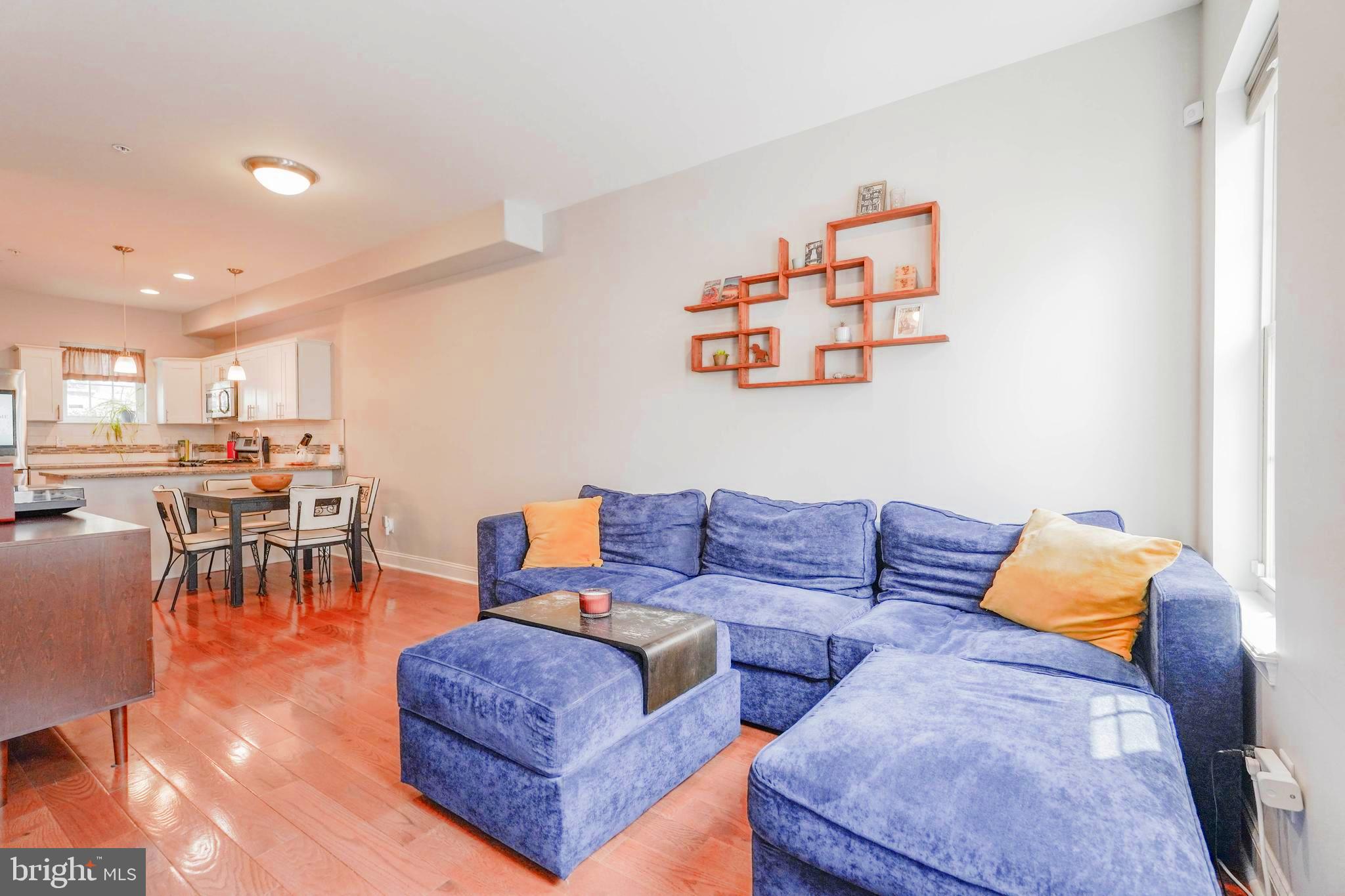 DICKINSON NARROWS - Residential