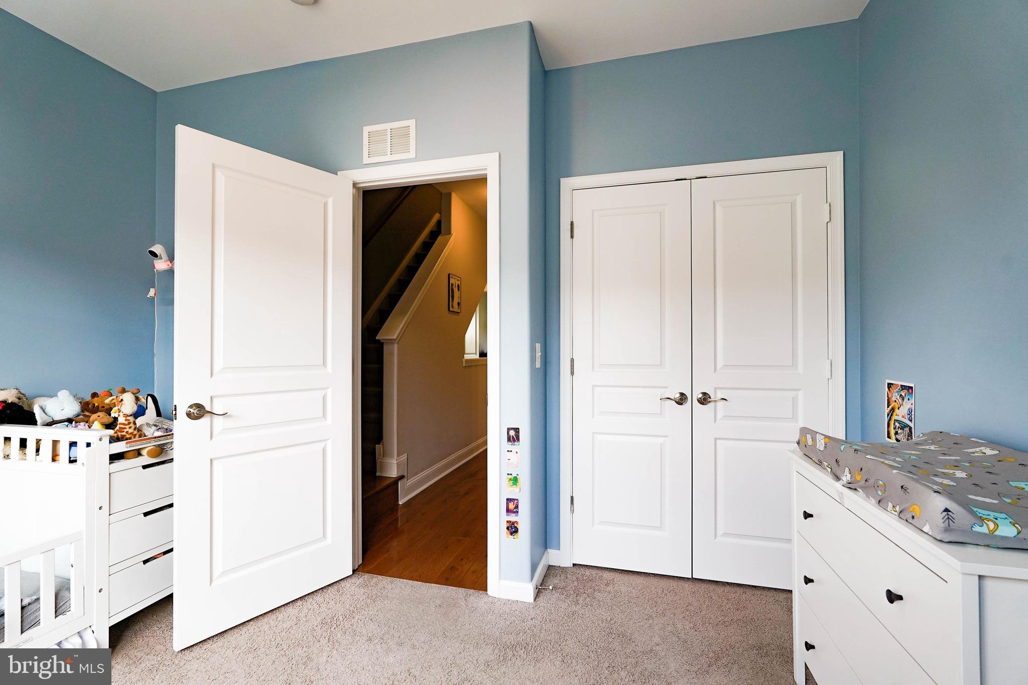 DICKINSON NARROWS - Residential