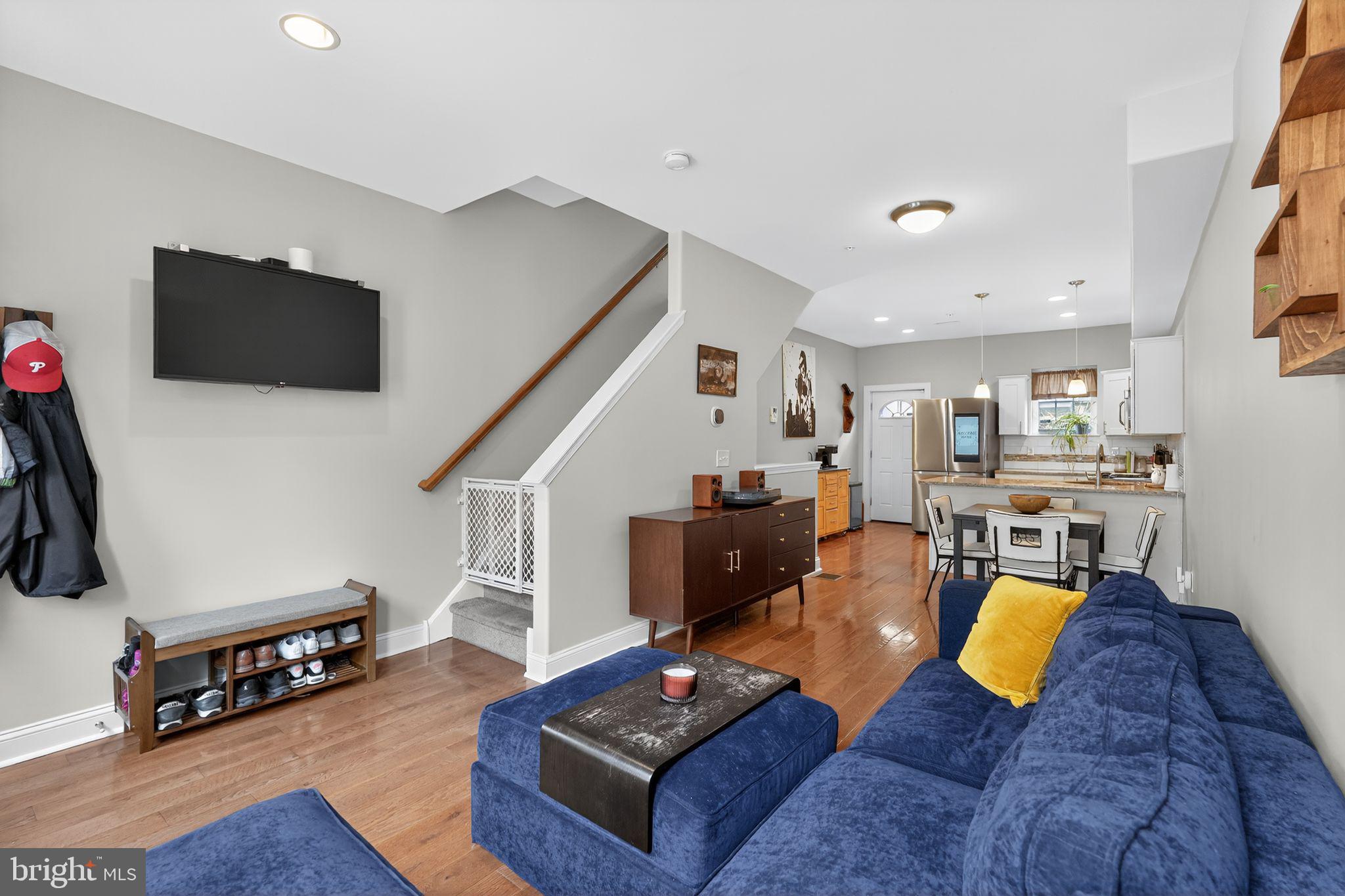 DICKINSON NARROWS - Residential