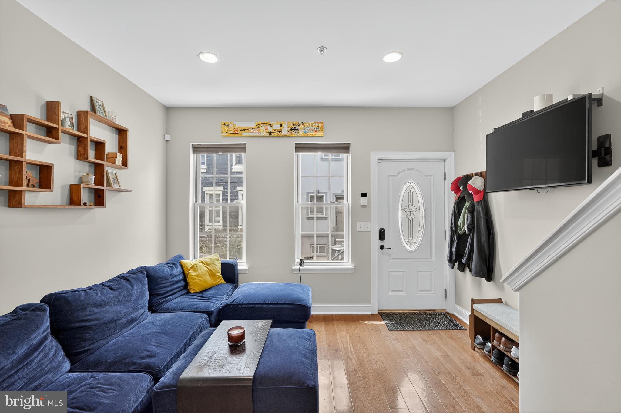 DICKINSON NARROWS - Residential