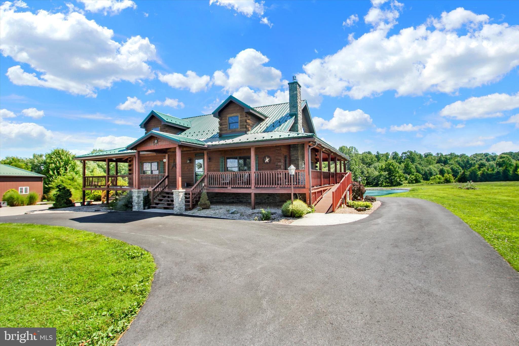 285 ORCHARD LANE
