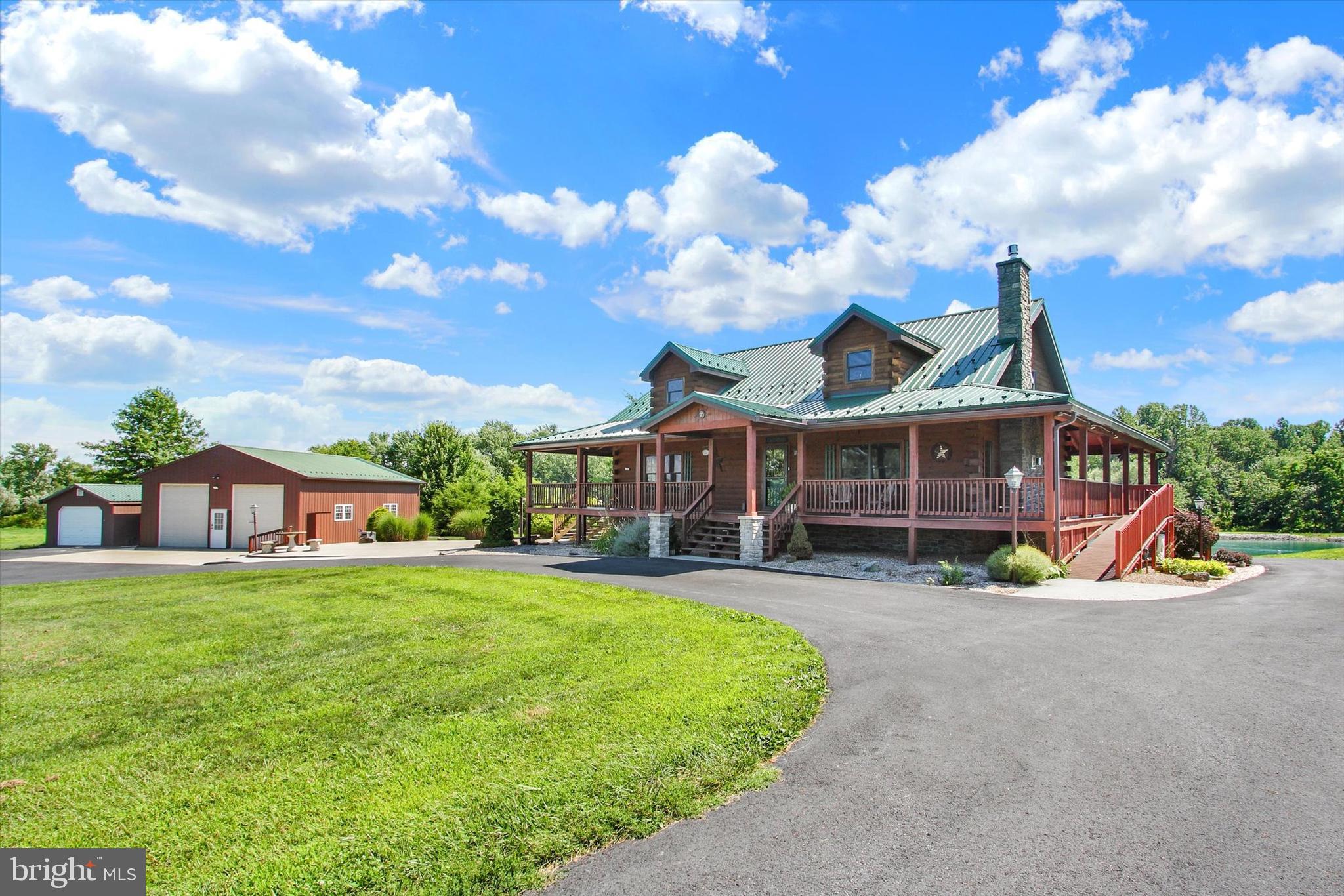 285 ORCHARD LANE