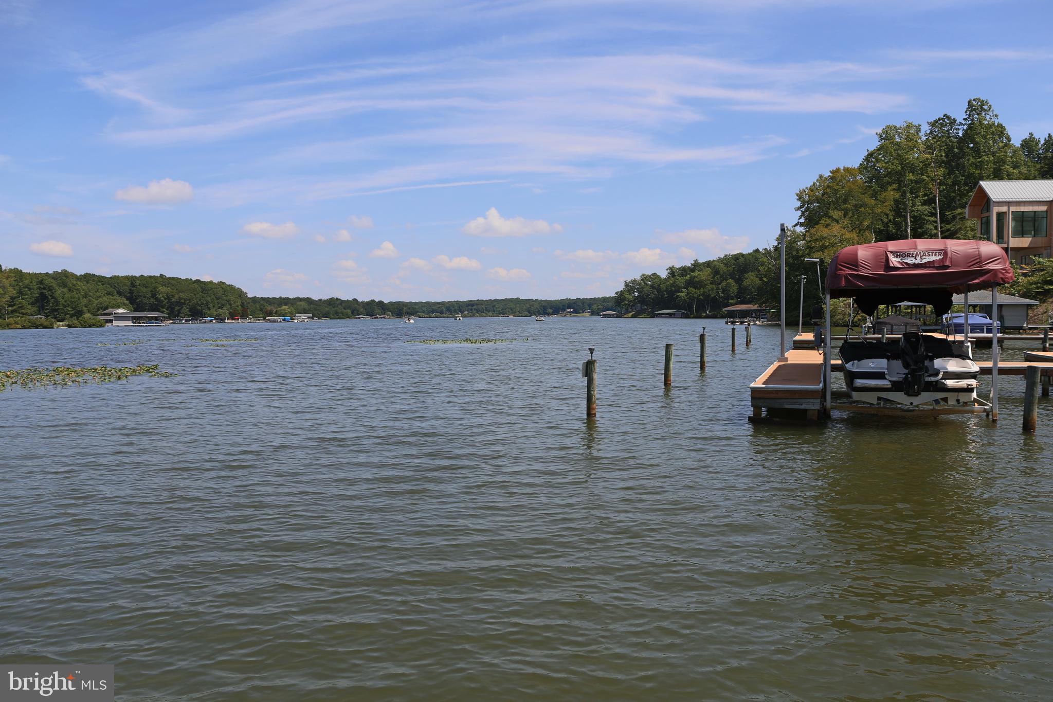 FRESHWATER ESTATES - Land