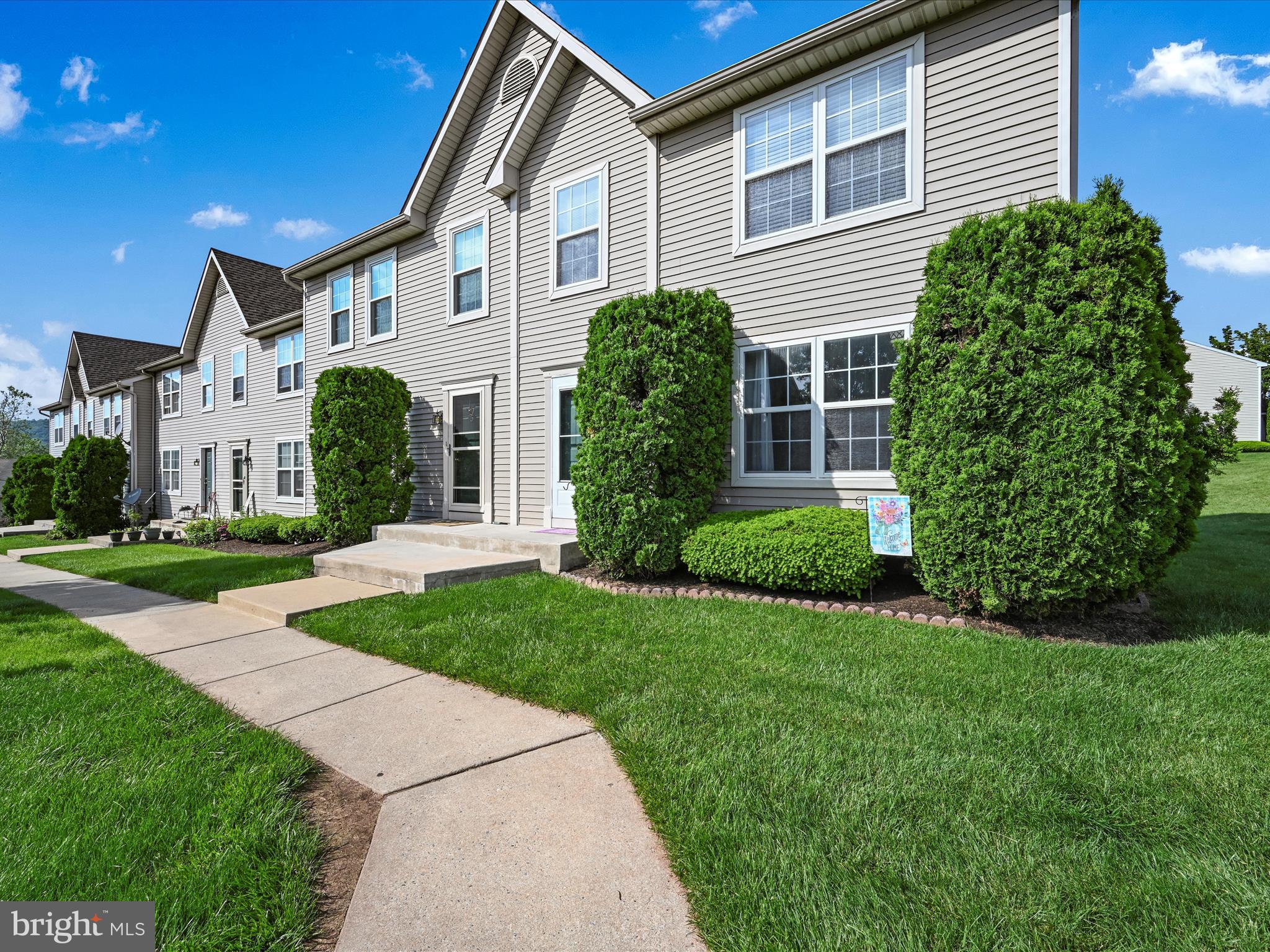 LAUREL SPRINGS - Residential