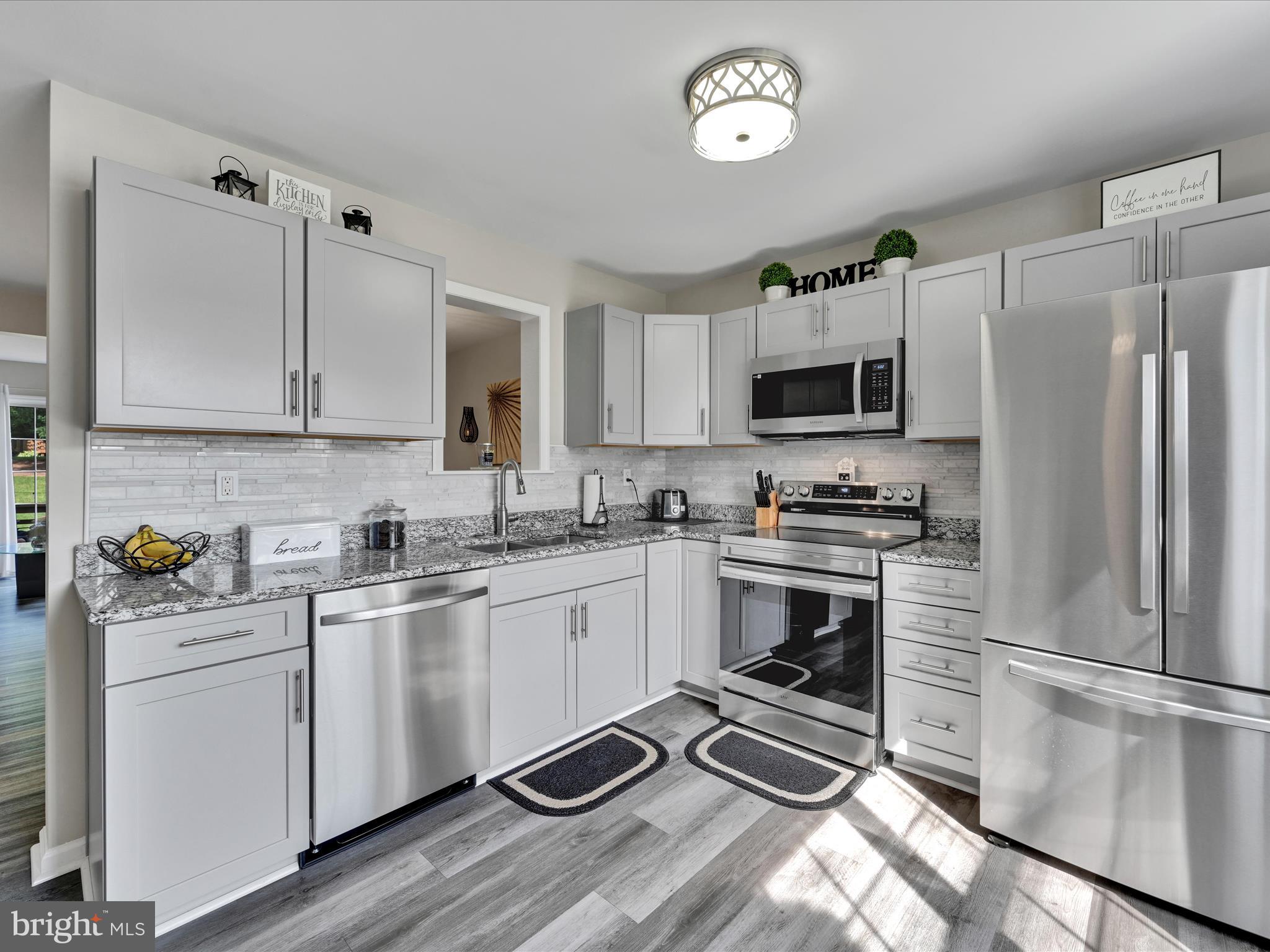 LAUREL SPRINGS - Residential