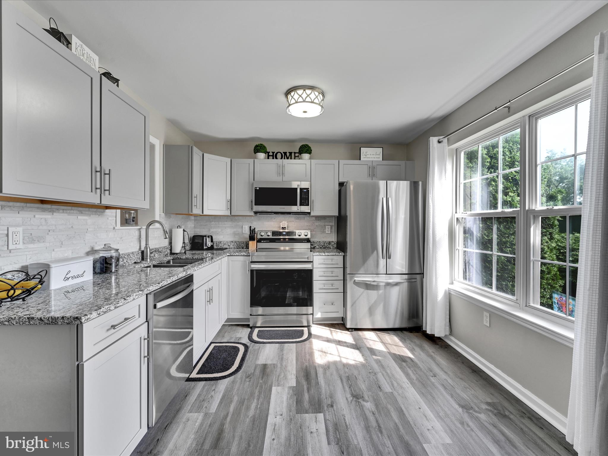 LAUREL SPRINGS - Residential