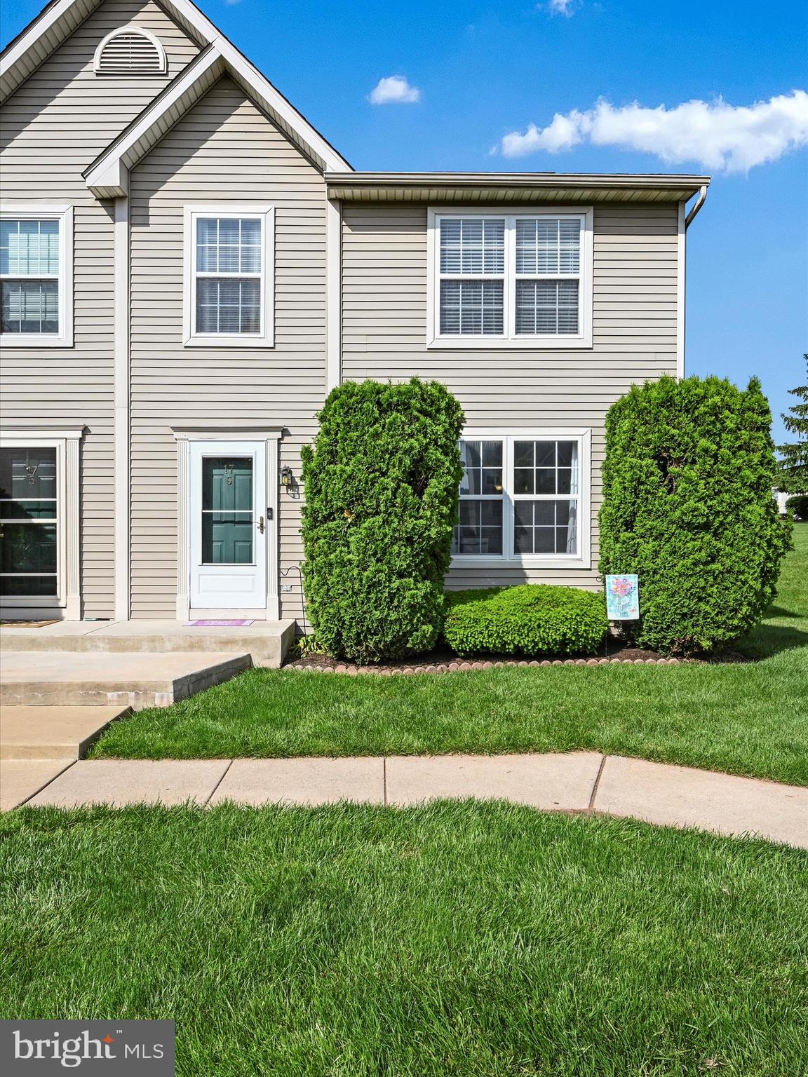 LAUREL SPRINGS - Residential