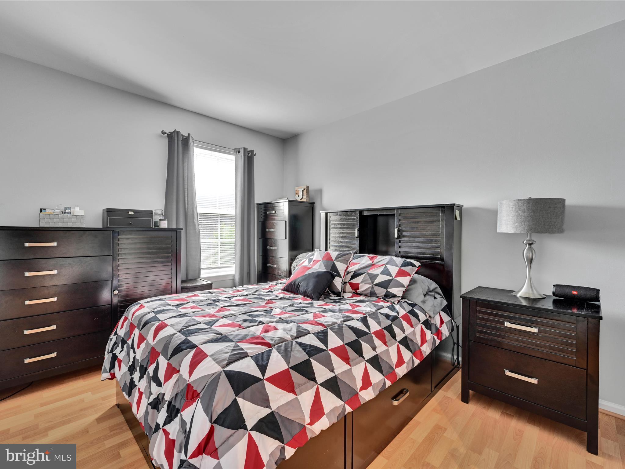 LAUREL SPRINGS - Residential