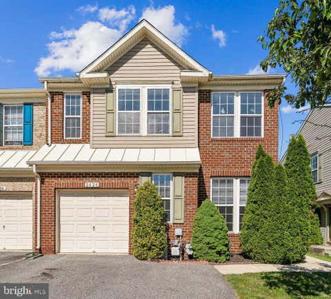 Townhouse For Sale - 2426 Knapps Way<br/> ODENTON, MD 21113