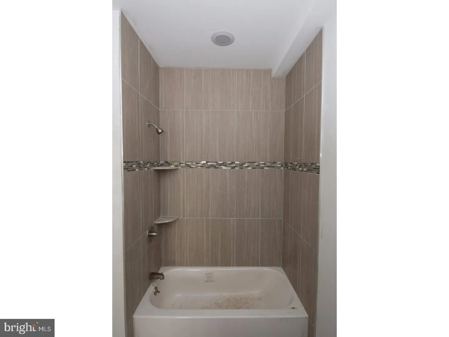 Philadelphia, Pennsylvania 19147, United States, 3 Bedrooms Bedrooms, ,2 BathroomsBathrooms,Residential,Active,197464