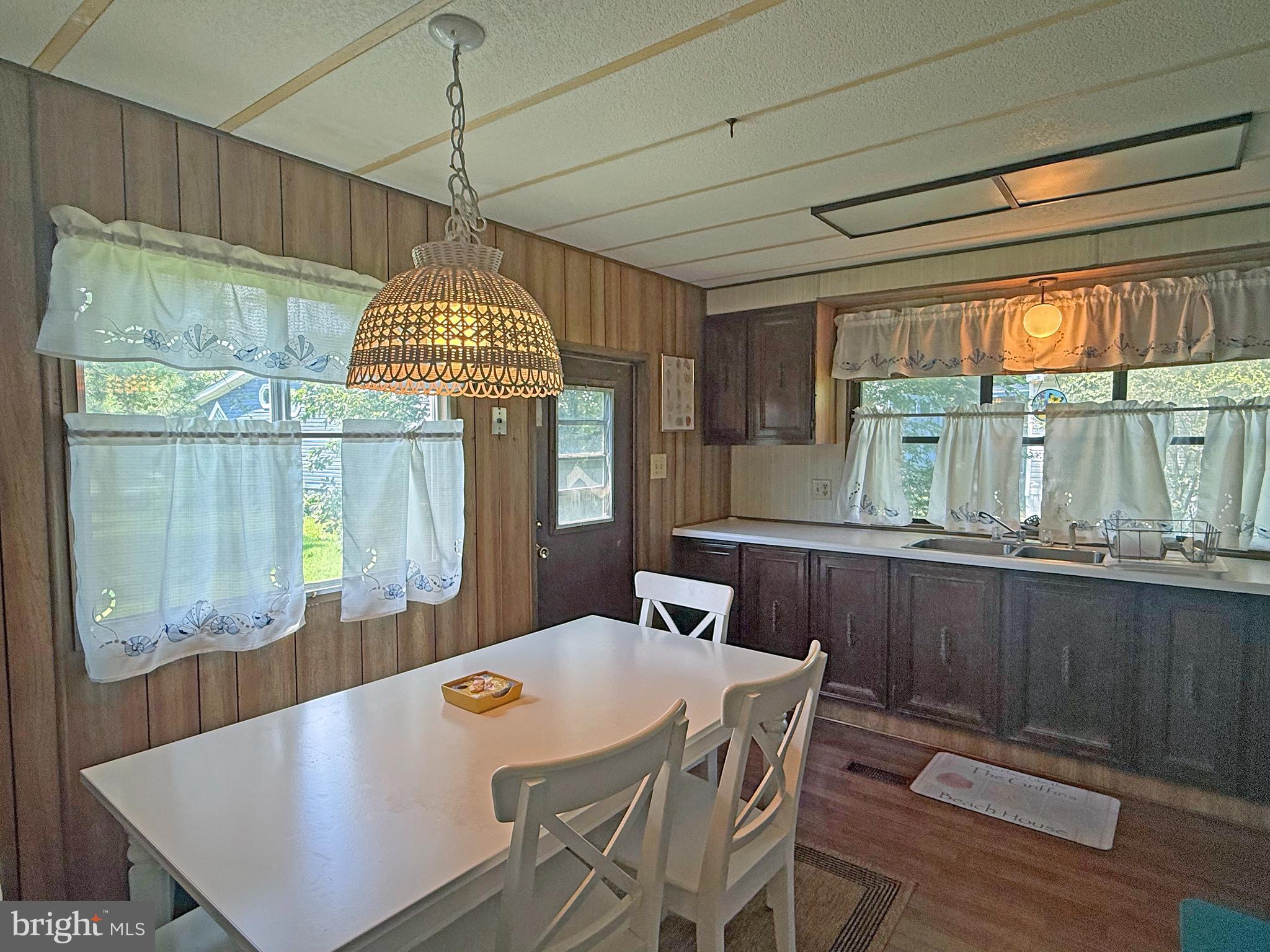 CAMELOT MHP - Residential