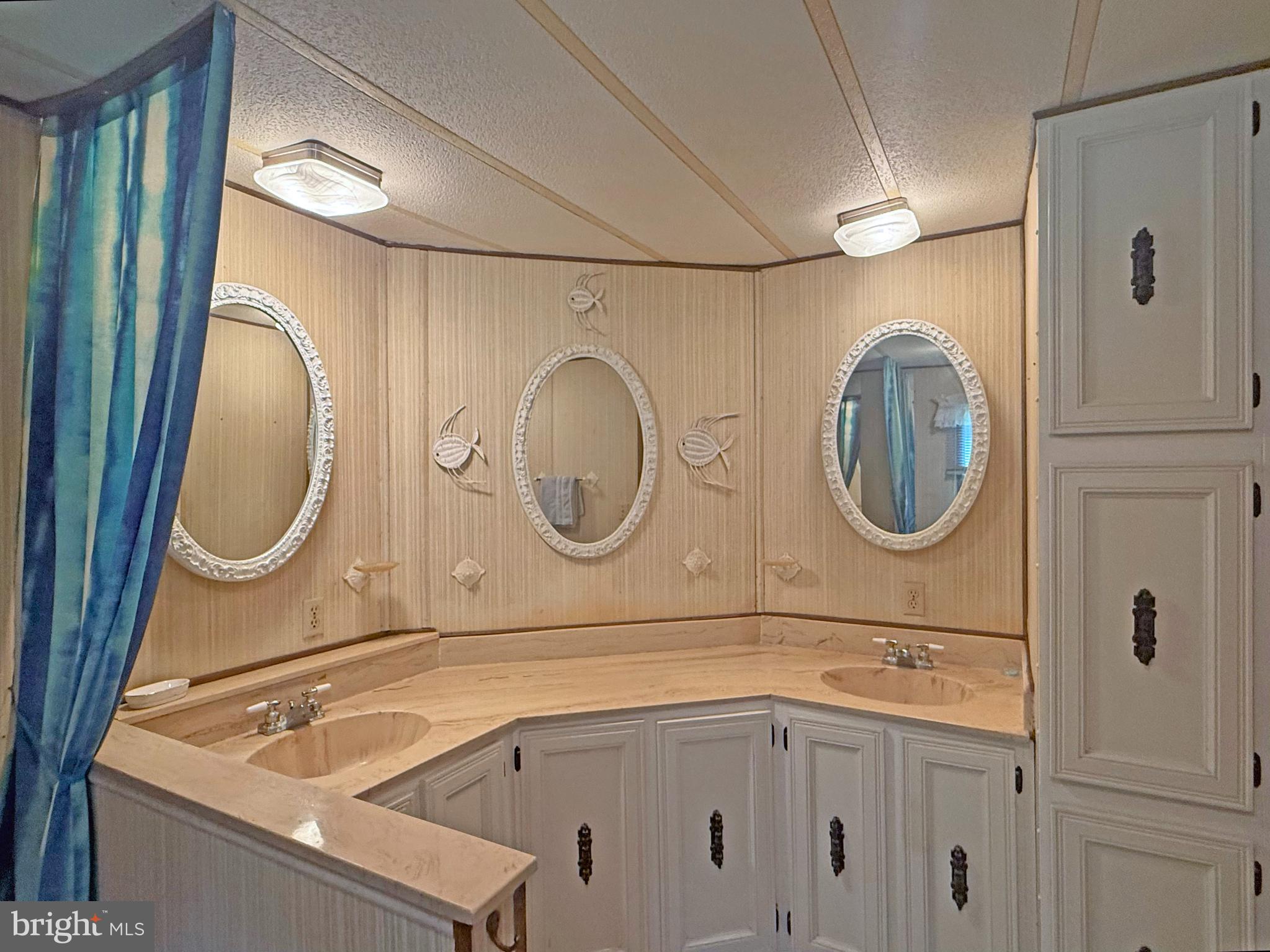 CAMELOT MHP - Residential