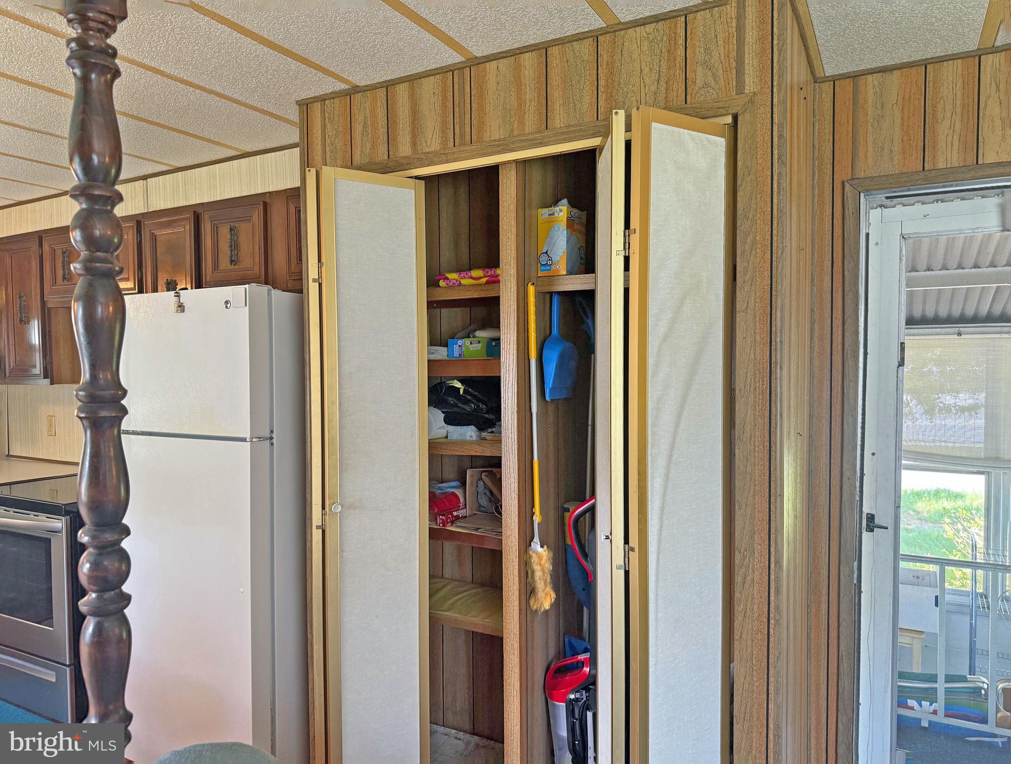 CAMELOT MHP - Residential