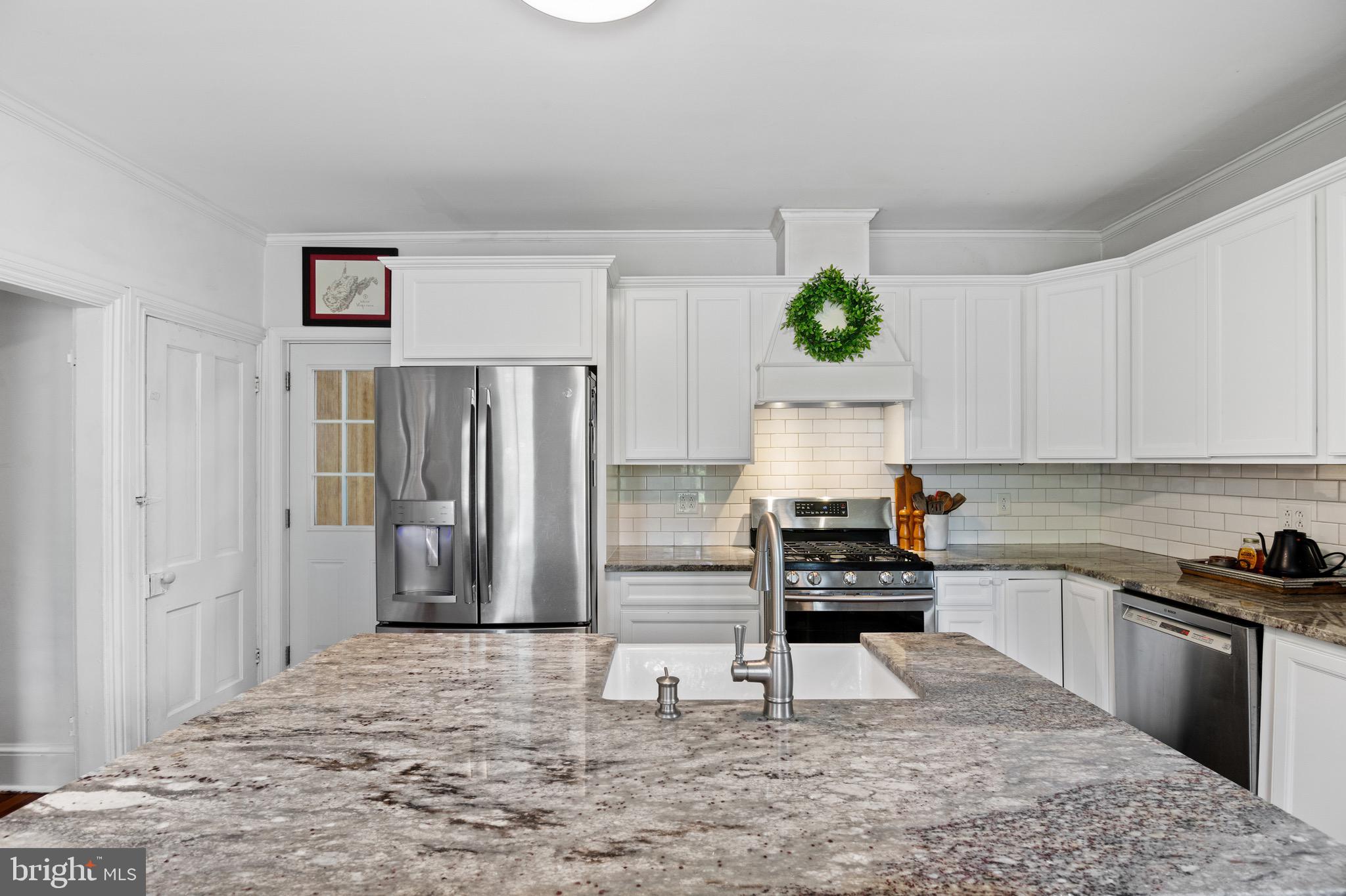 HONEYWOOD ON THE POTOMAC - Residential