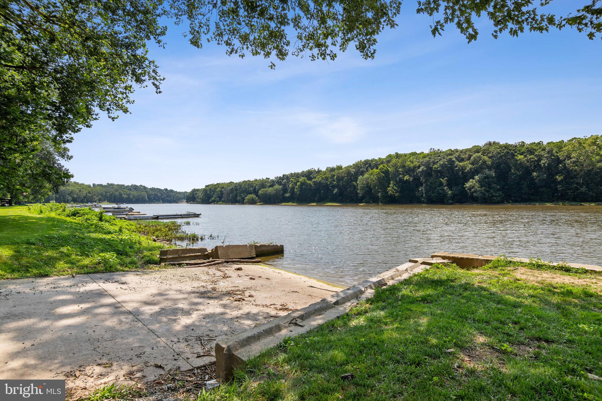 HONEYWOOD ON THE POTOMAC - Residential