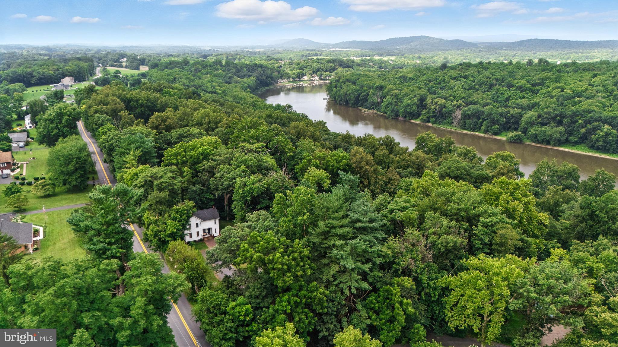 HONEYWOOD ON THE POTOMAC - Residential