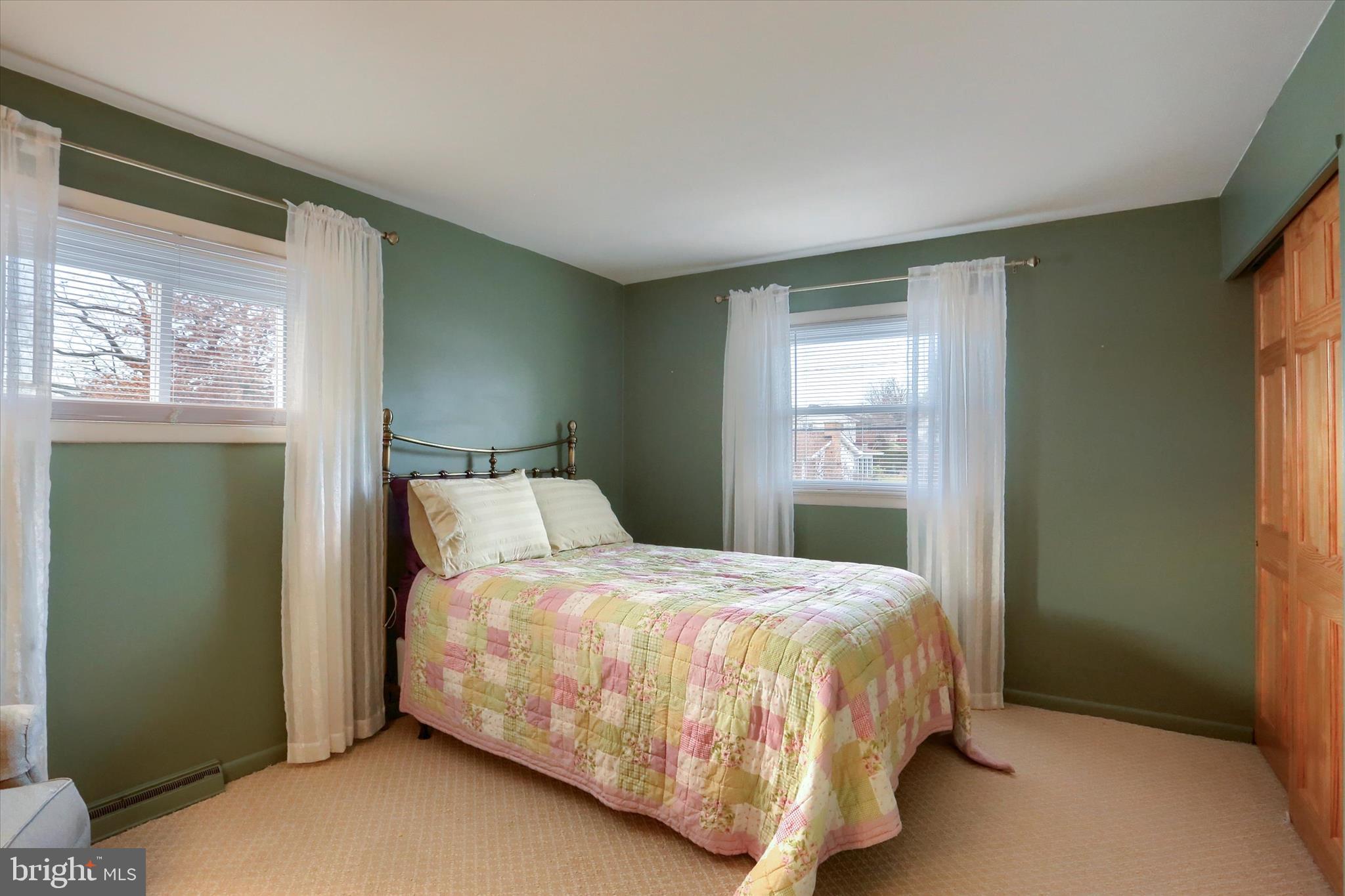 HOLLYWOOD - Residential