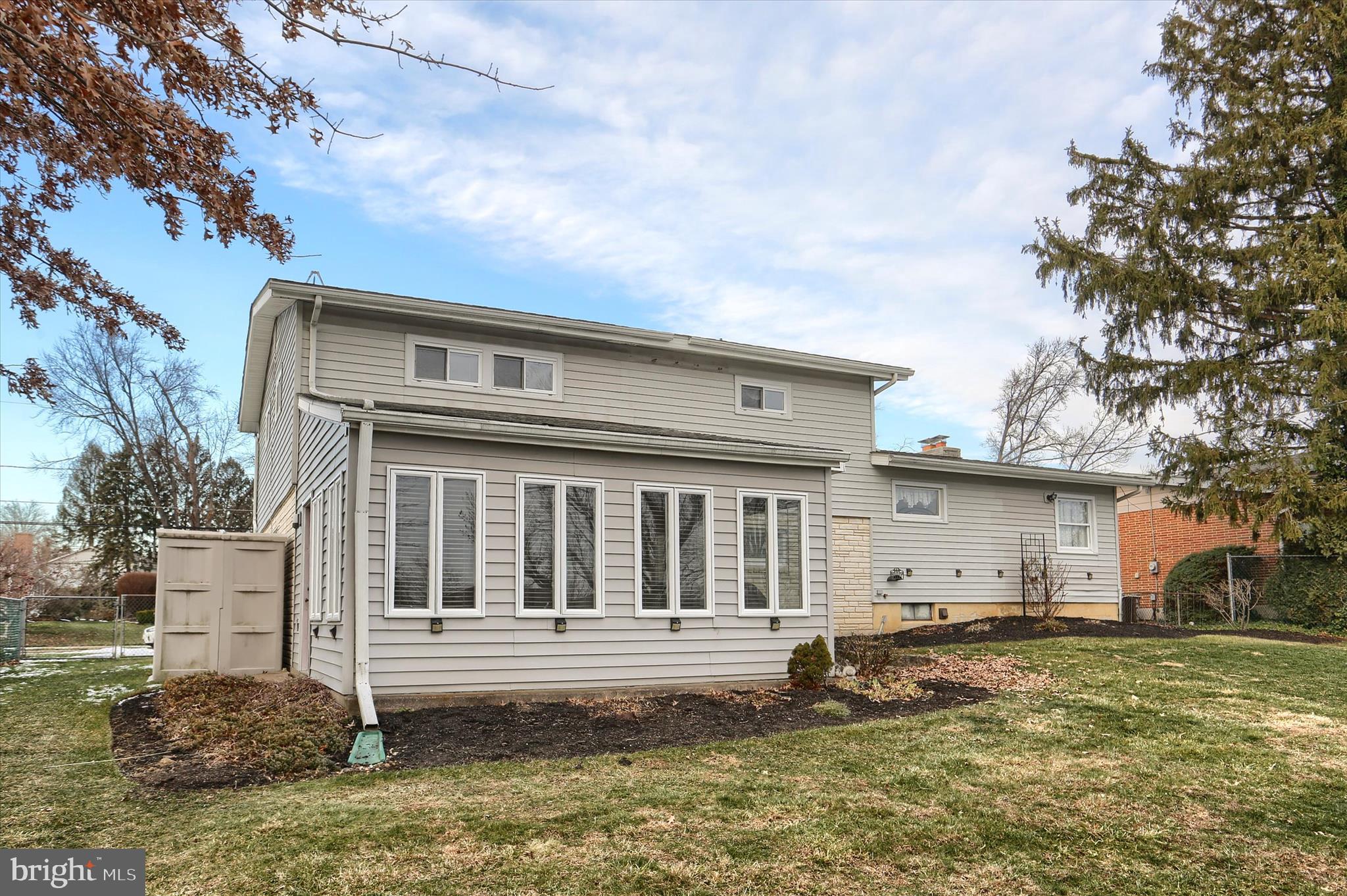 HOLLYWOOD - Residential