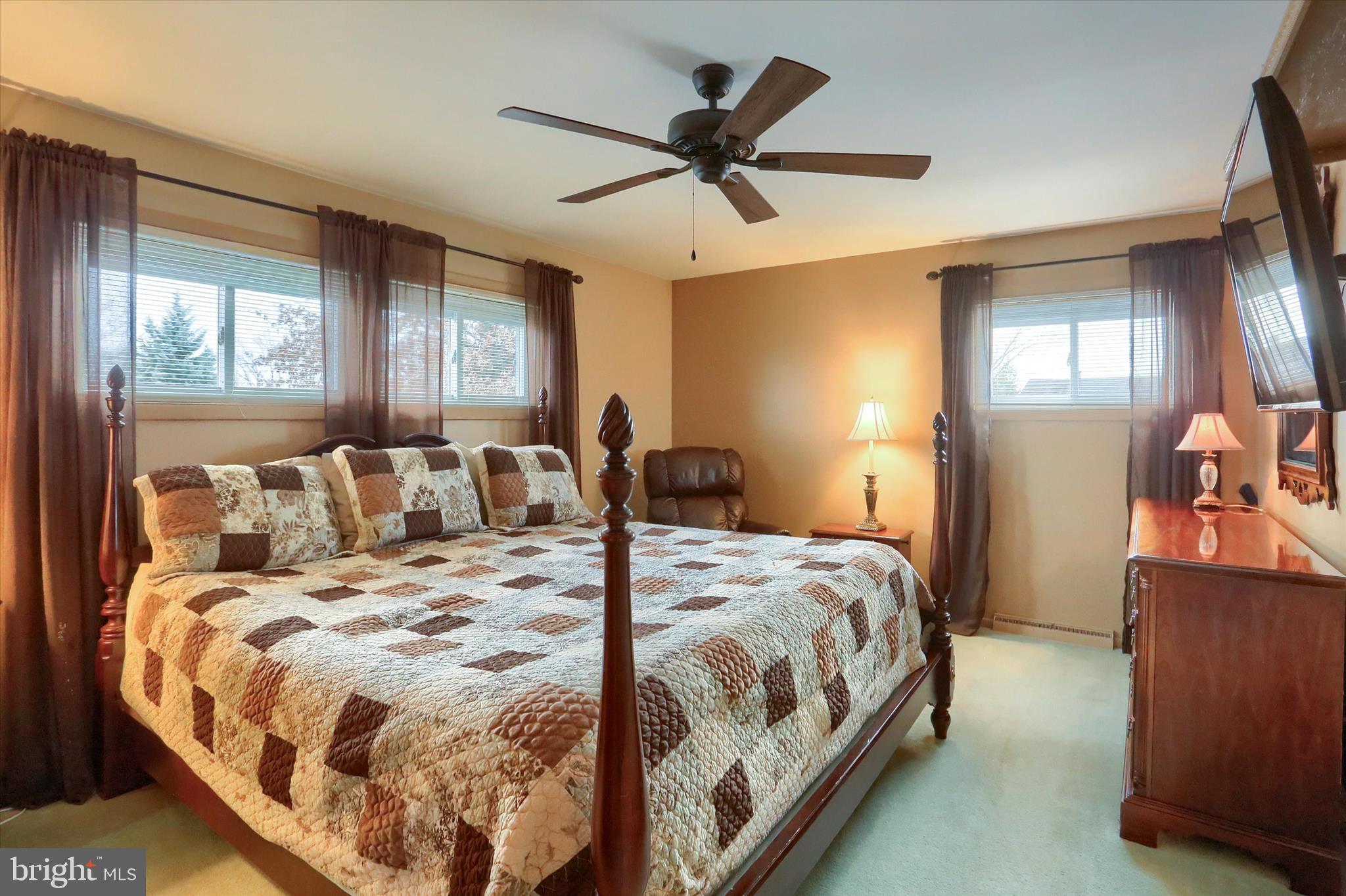 HOLLYWOOD - Residential