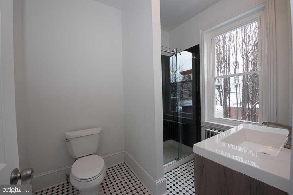 FISHTOWN - Residential Lease