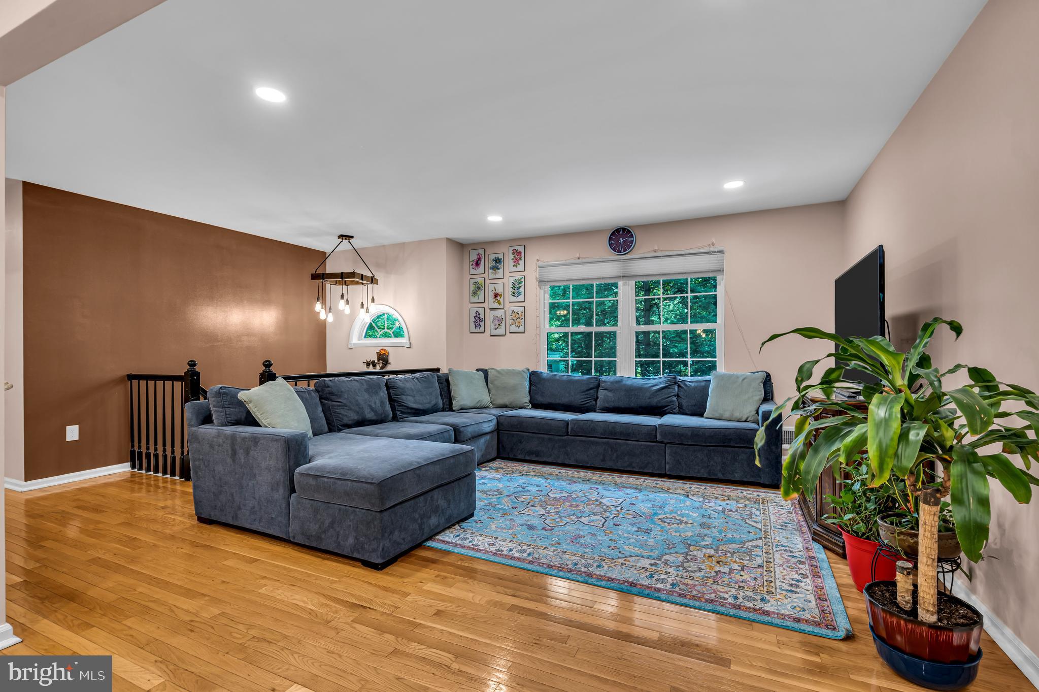 230 NEW ROAD