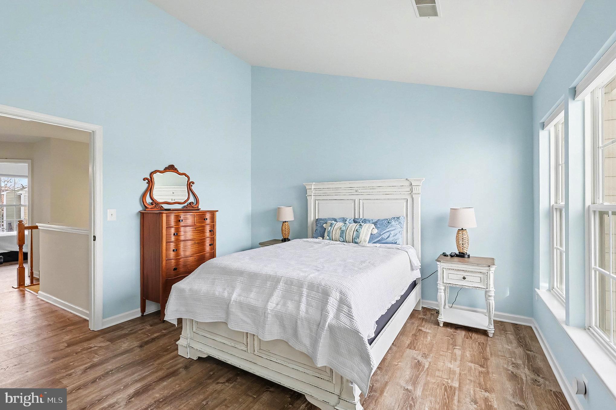 MONROE POINT TOWNHOUSES - Residential