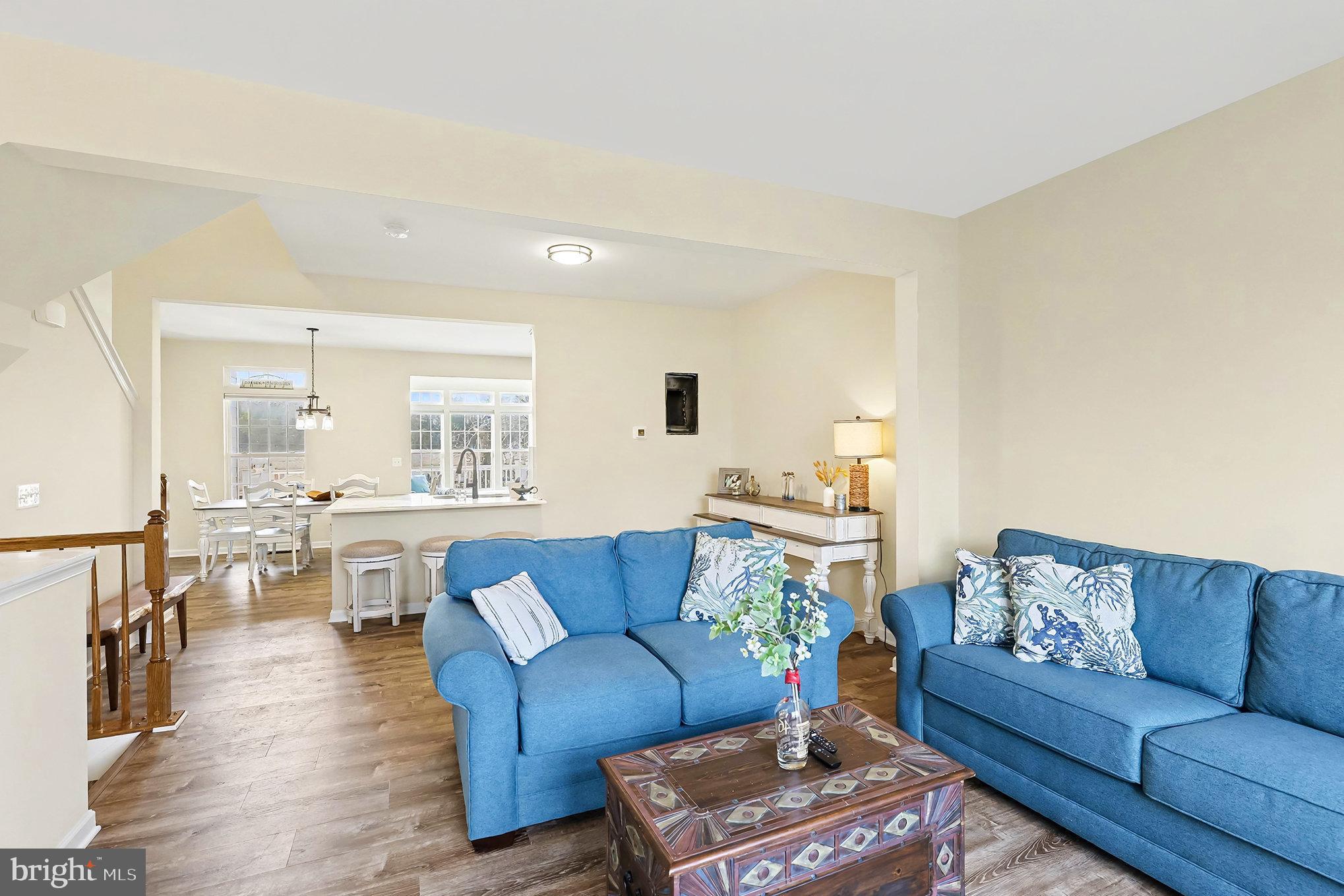 MONROE POINT TOWNHOUSES - Residential